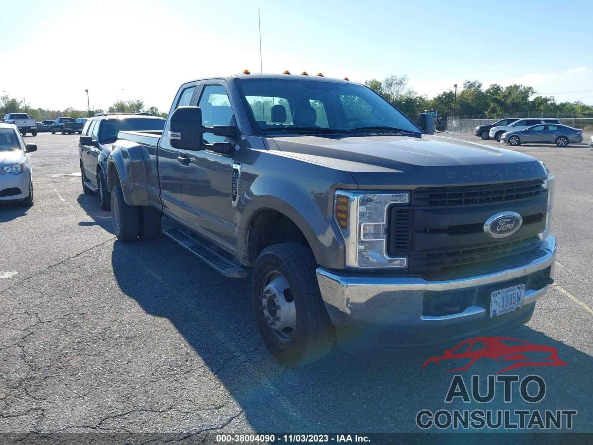 FORD F-350 2019 - 1FT8X3D66KEE75429