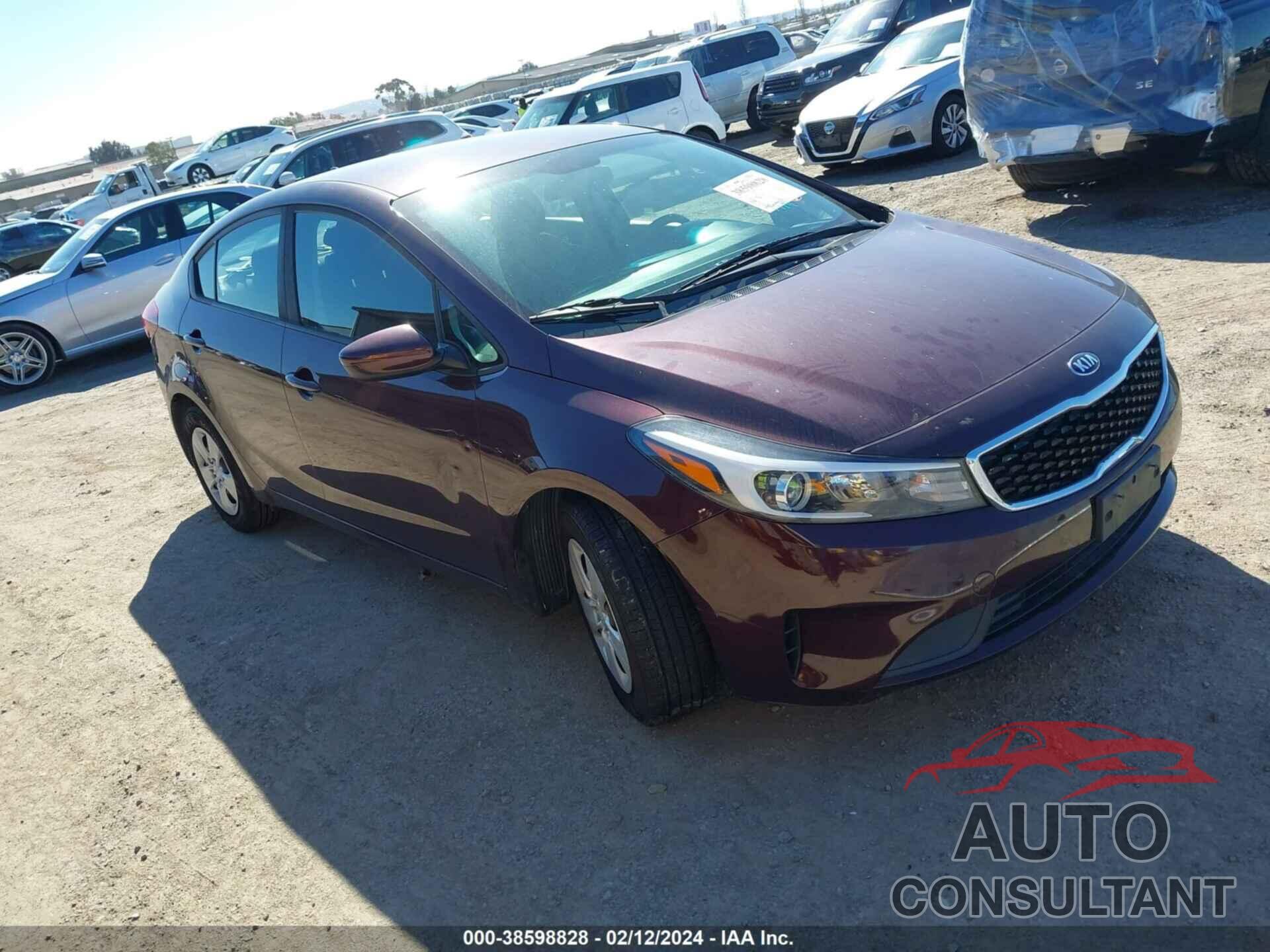 KIA FORTE 2018 - 3KPFK4A78JE268956