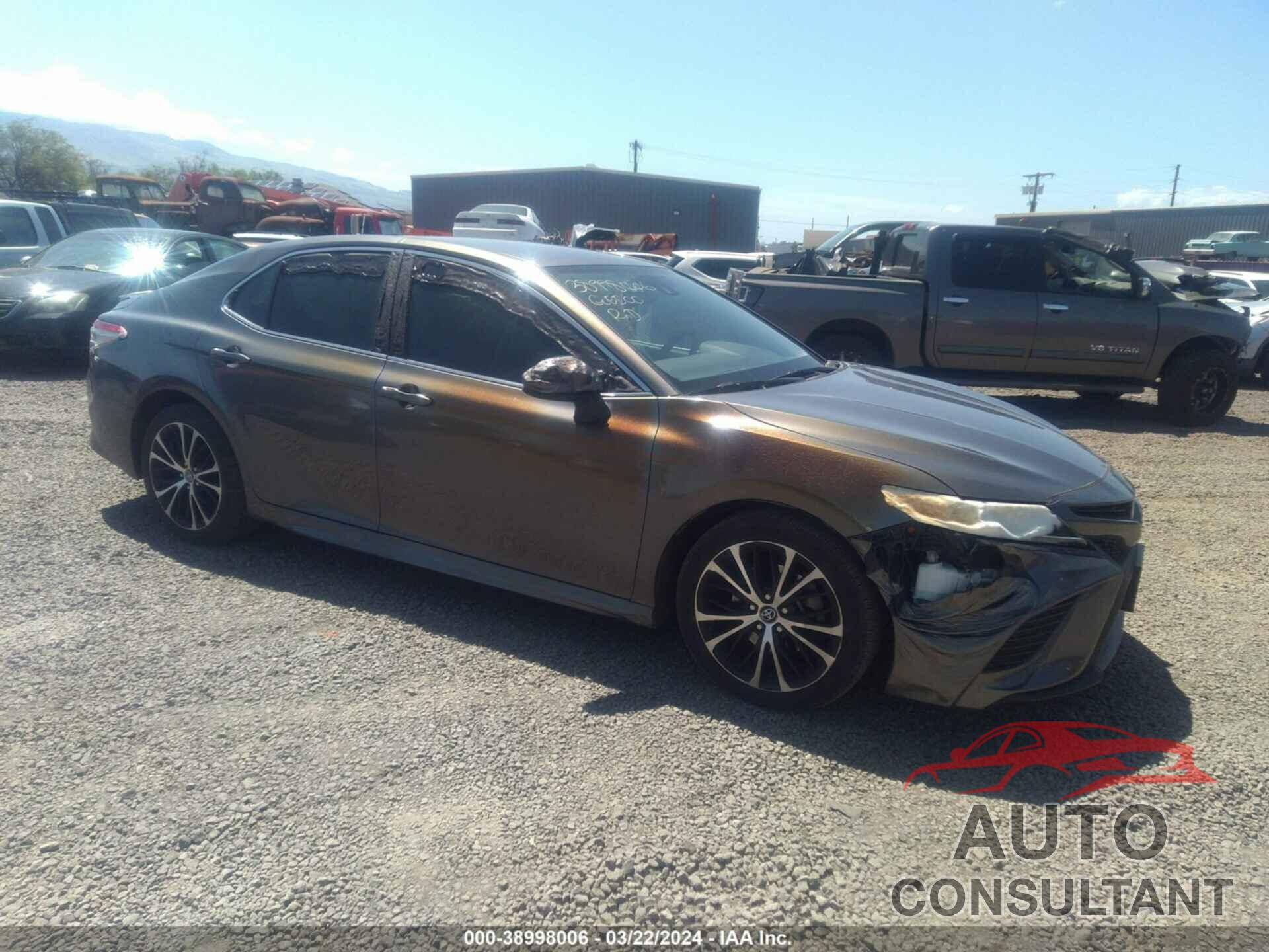 TOYOTA CAMRY 2019 - 4T1B11HK2KU216649