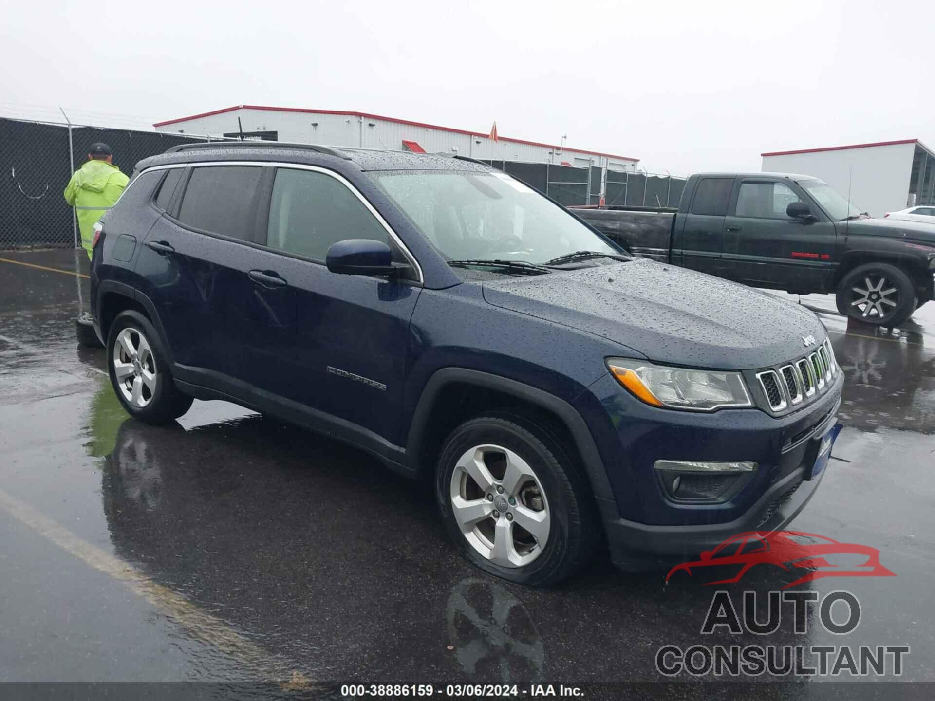 JEEP COMPASS 2018 - 3C4NJDBB7JT479109