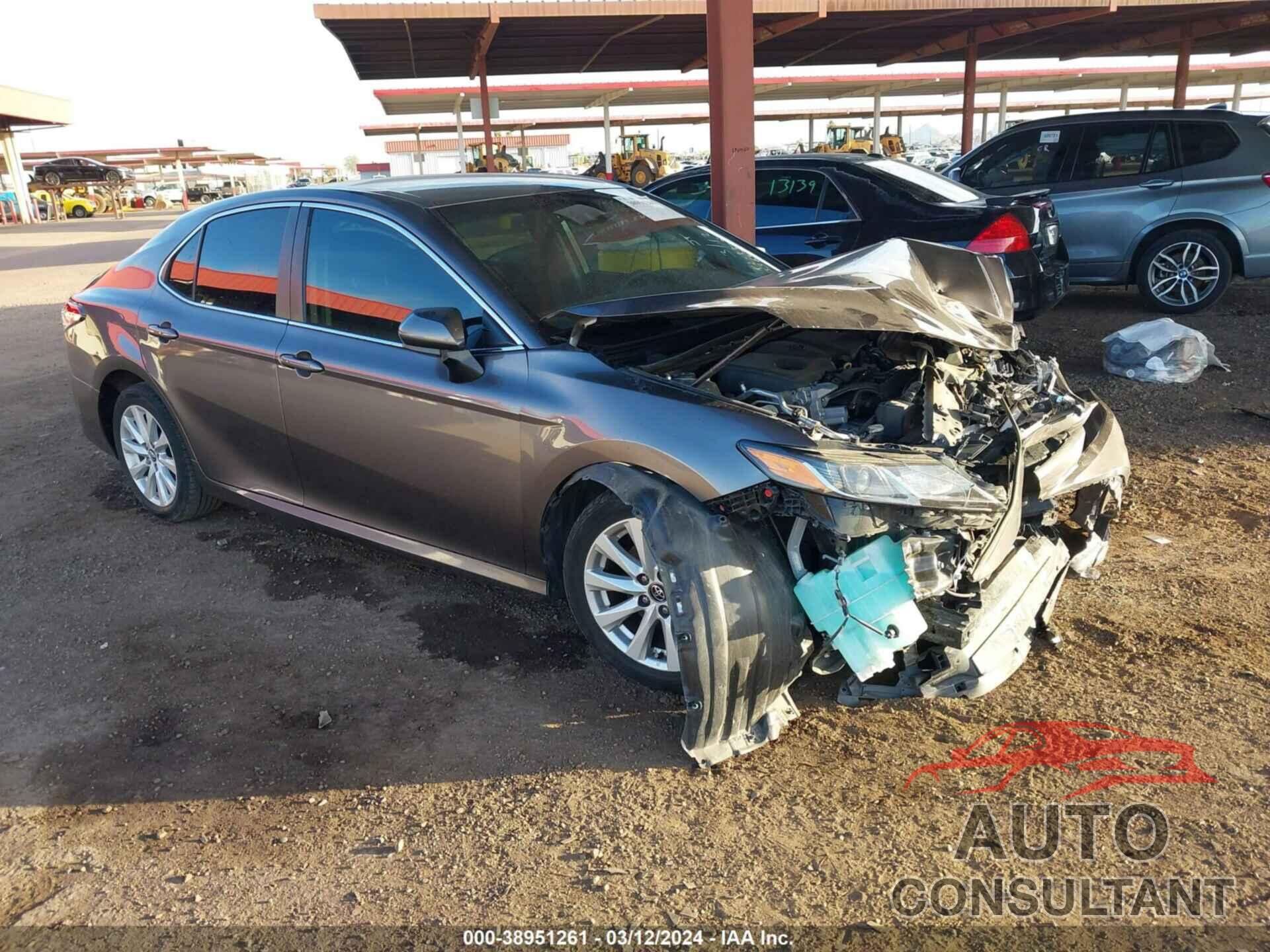 TOYOTA CAMRY 2020 - 4T1C11AK1LU336328