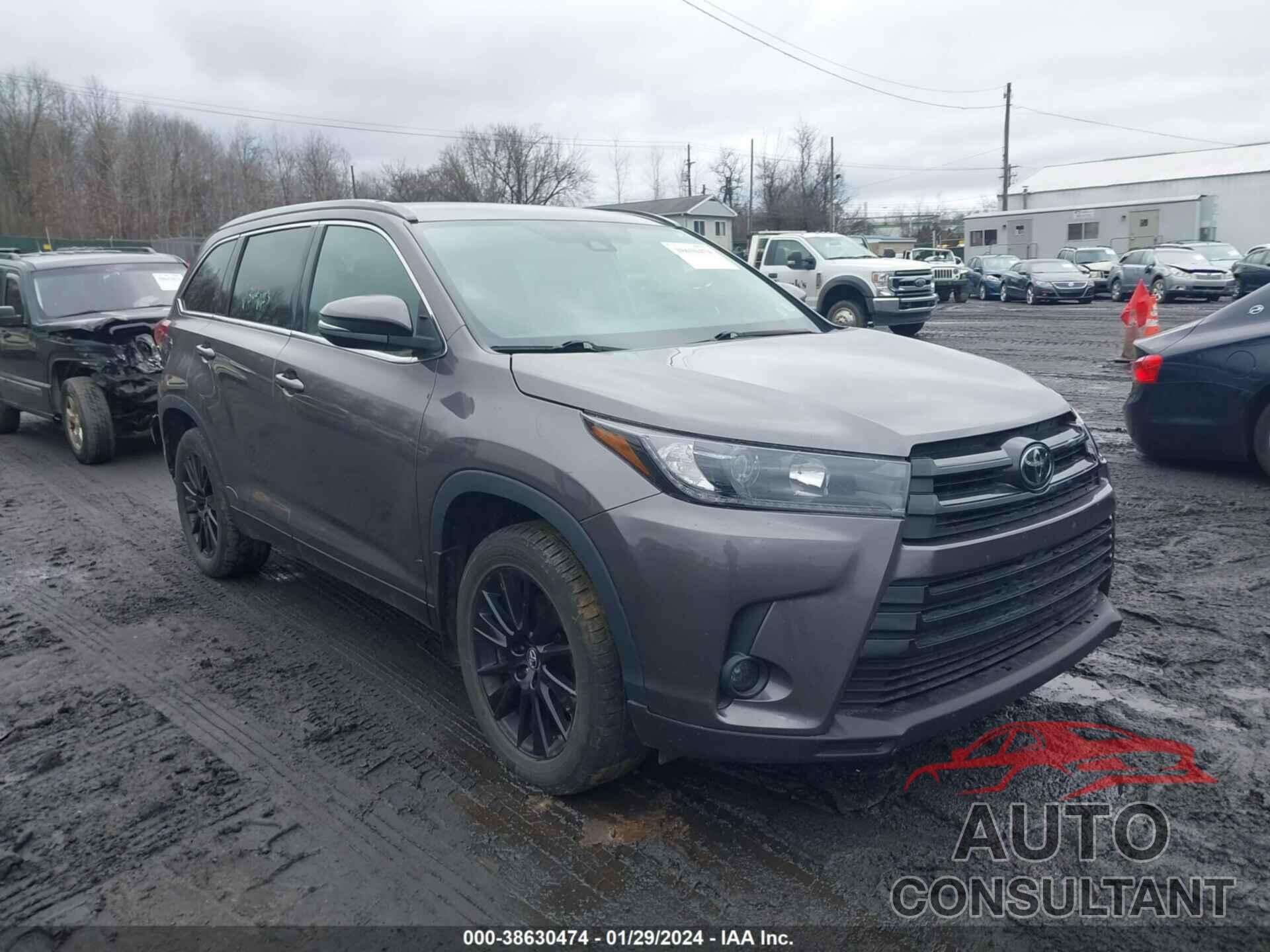 TOYOTA HIGHLANDER 2019 - 5TDJZRFH7KS614877