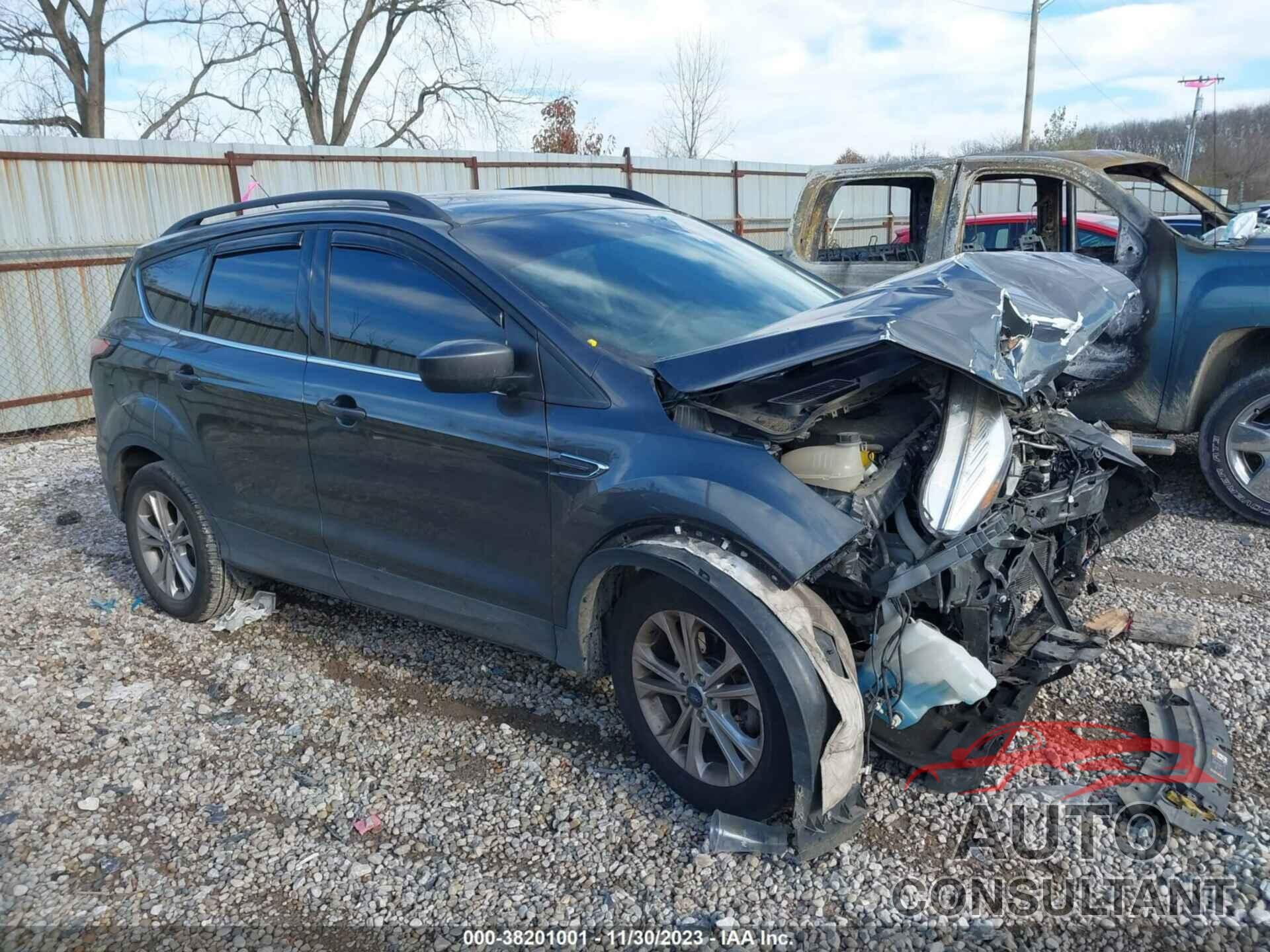FORD ESCAPE 2018 - 1FMCU0GD8JUD17685