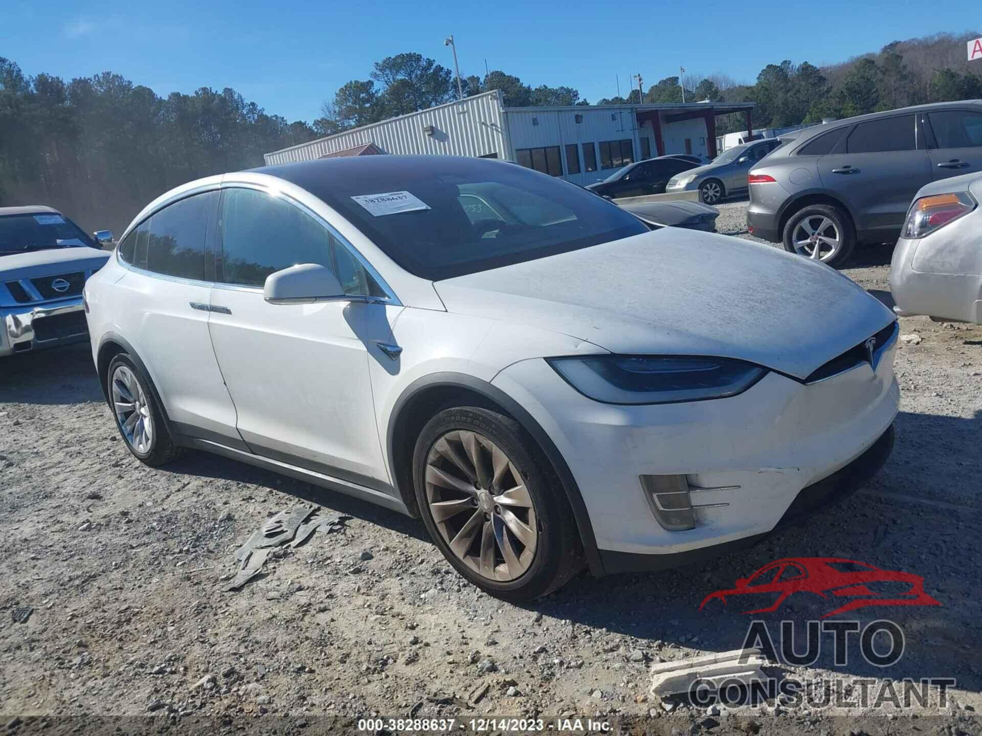 TESLA MODEL X 2017 - 5YJXCDE27HF044548