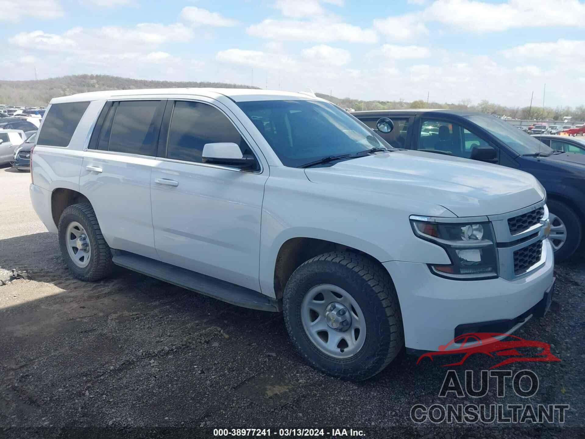 CHEVROLET TAHOE 2016 - 1GNSKFEC7GR381500