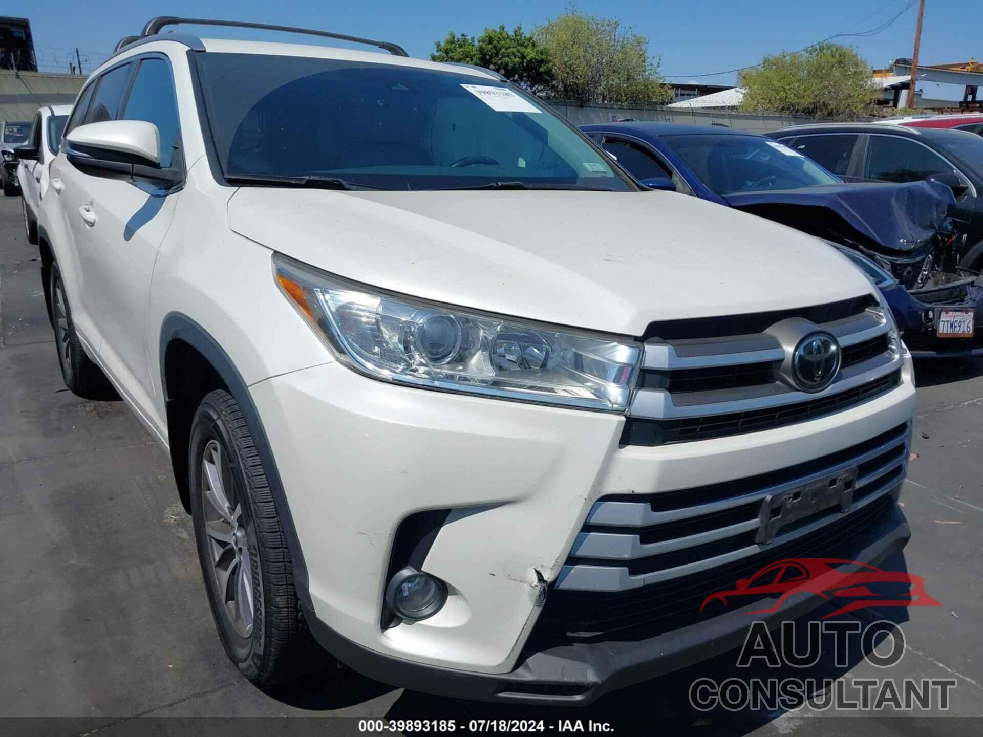 TOYOTA HIGHLANDER 2018 - 5TDKZRFH7JS535289