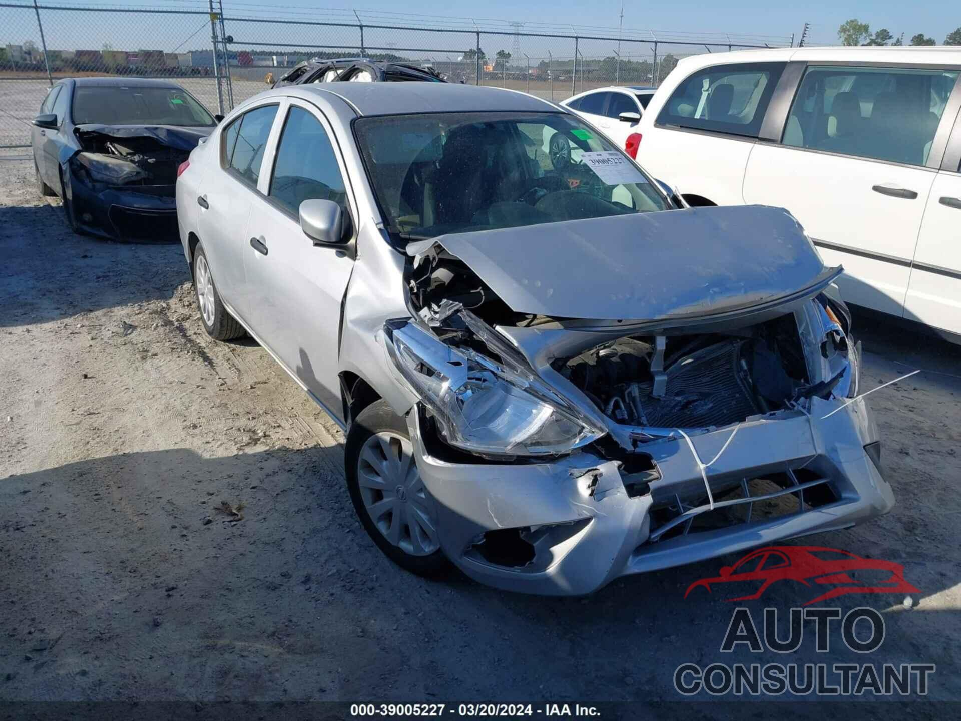 NISSAN VERSA 2018 - 3N1CN7AP3JL834242