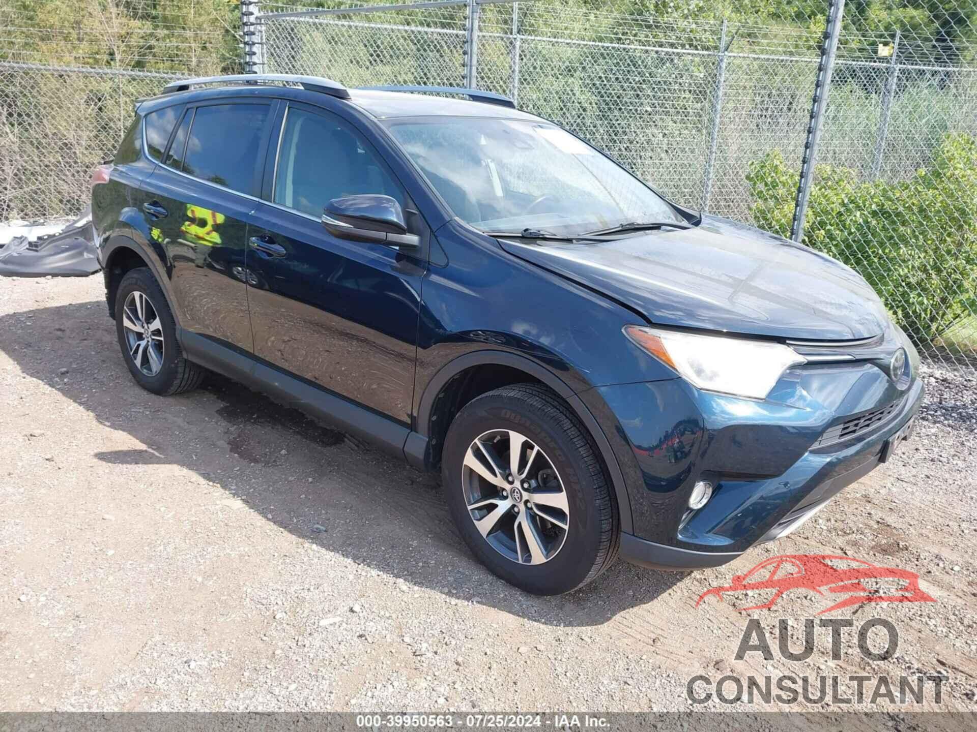 TOYOTA RAV4 2017 - JTMRFREV7HJ111469