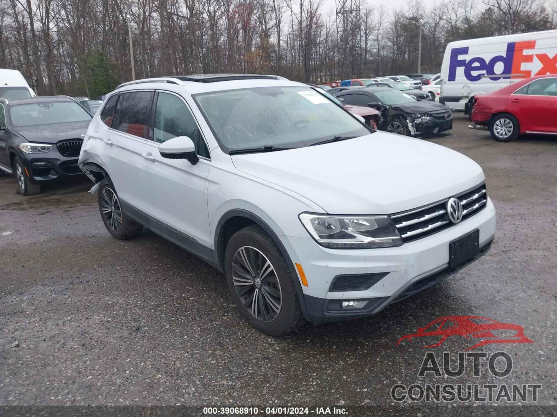 VOLKSWAGEN TIGUAN 2018 - 3VV2B7AX0JM036746