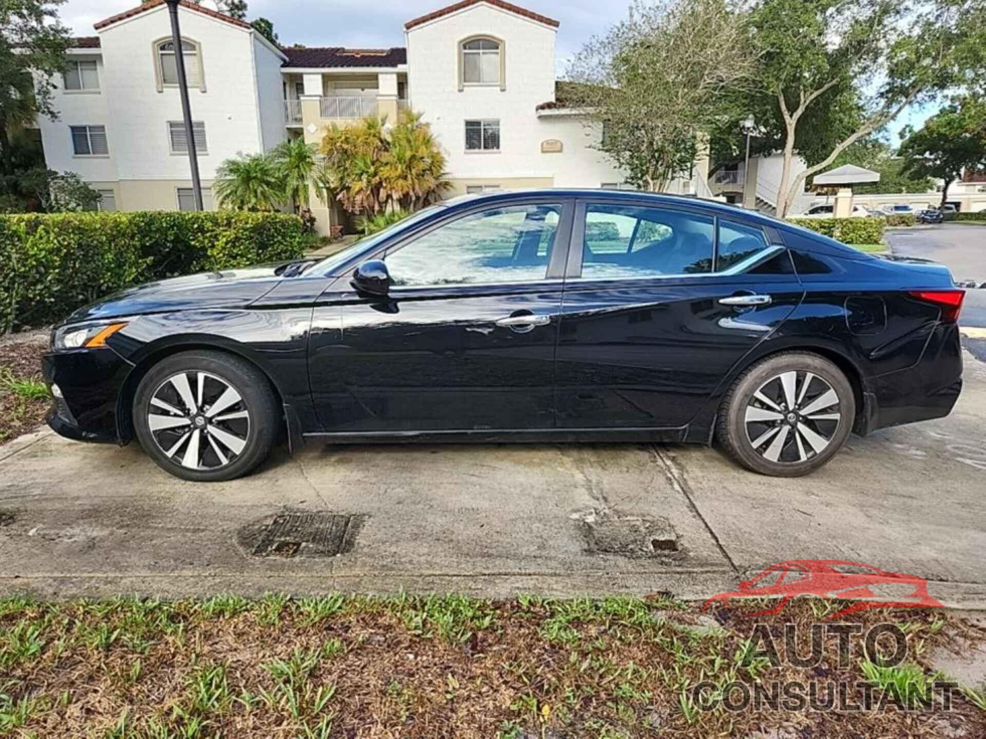 NISSAN ALTIMA 2021 - 1N4BL4DV7MN330617