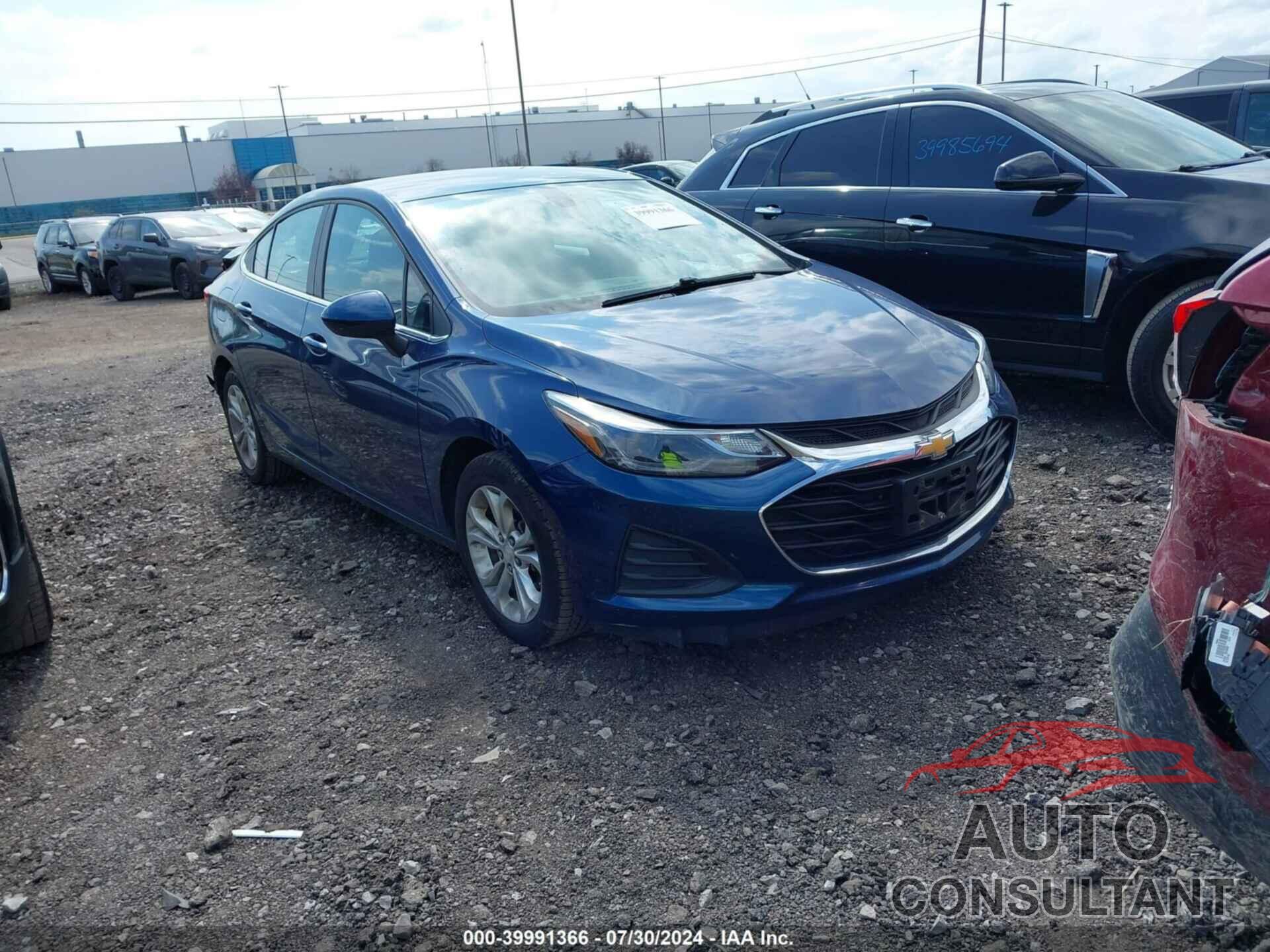 CHEVROLET CRUZE 2019 - 1G1BE5SM7K7133185