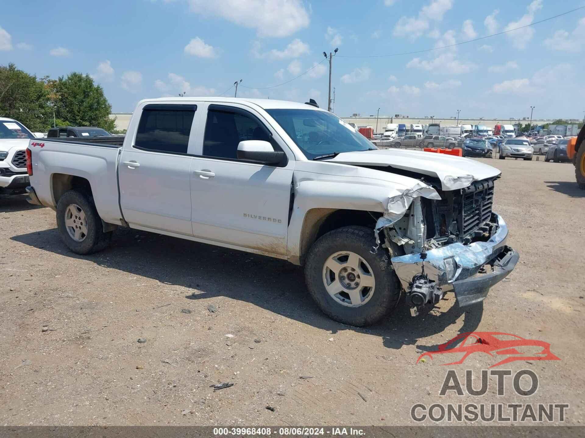 CHEVROLET SILVERADO 1500 2018 - 3GCUKREC0JG216950