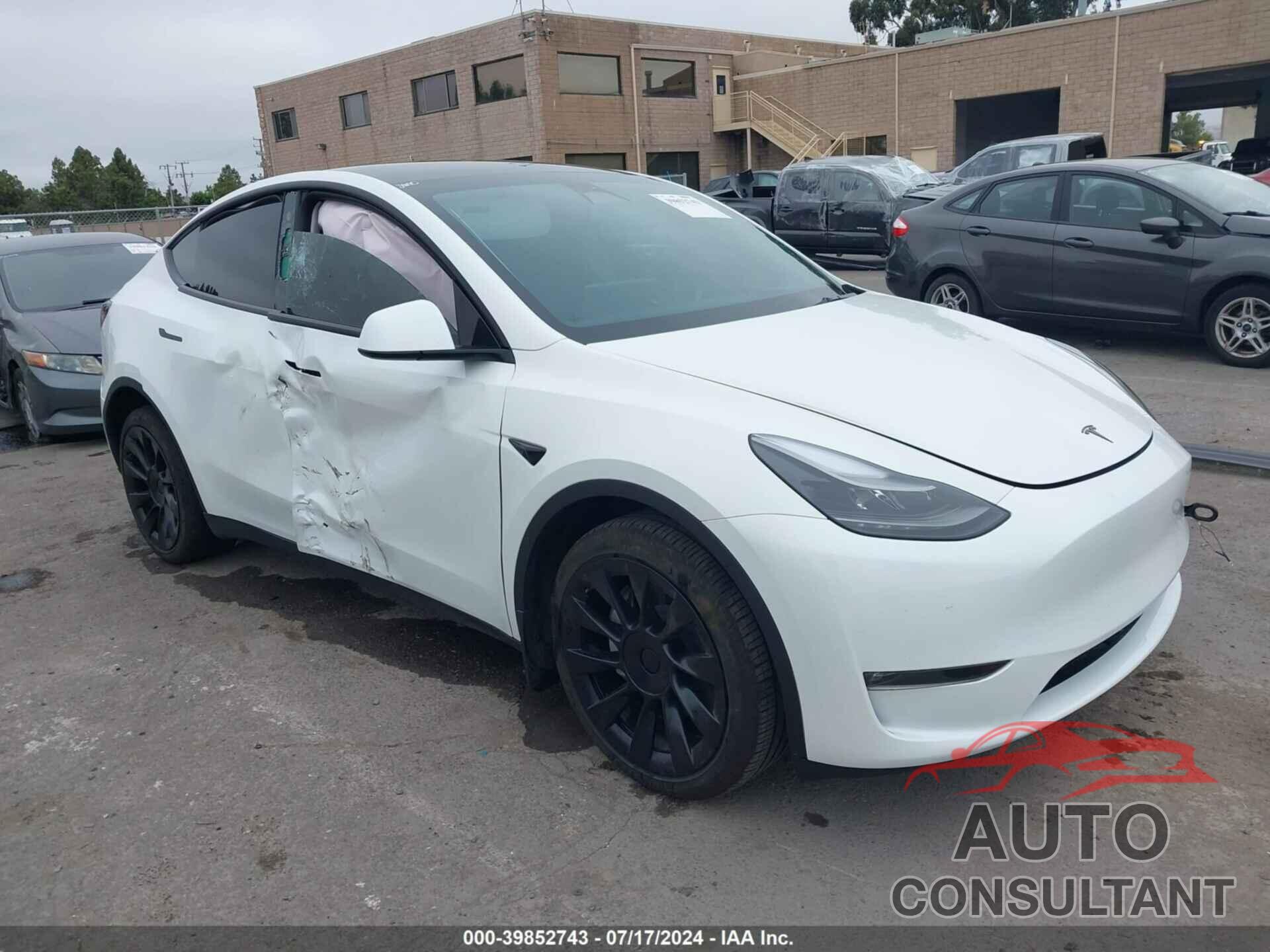 TESLA MODEL Y 2023 - 7SAYGDEE4PF751899