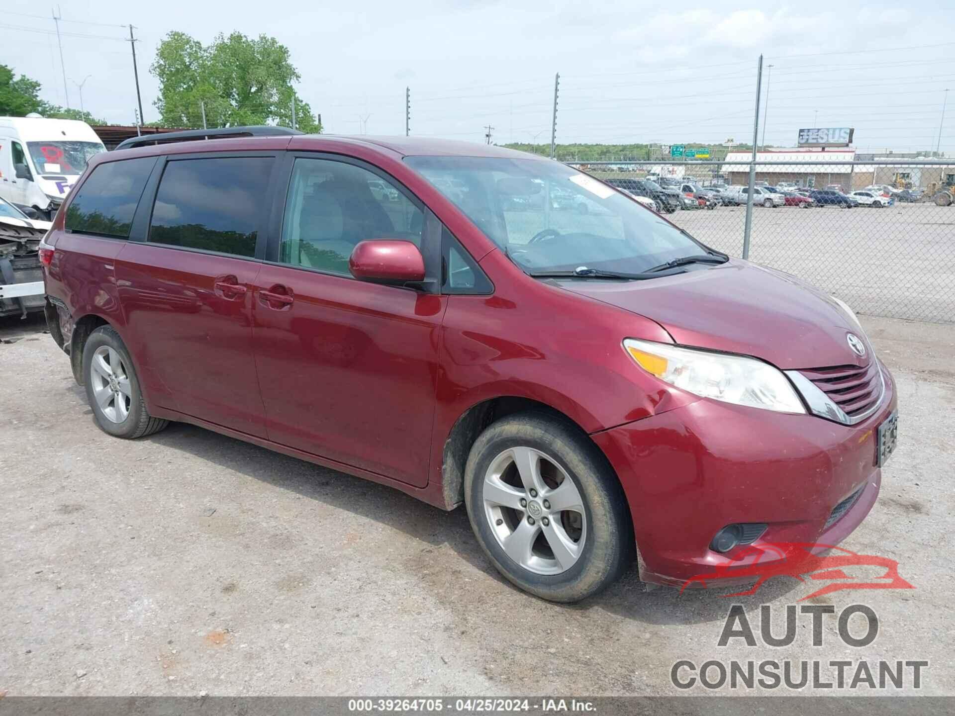 TOYOTA SIENNA 2017 - 5TDKZ3DCXHS835696