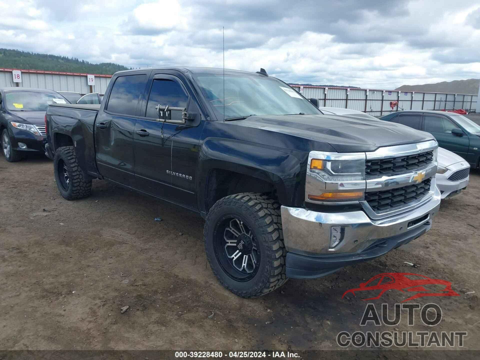 CHEVROLET SILVERADO 1500 2017 - 1GCUKREC5HF119450