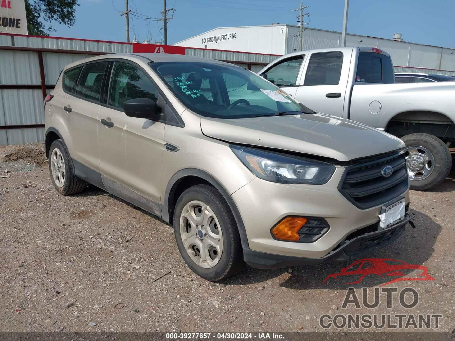 FORD ESCAPE 2018 - 1FMCU0F7XJUB42643