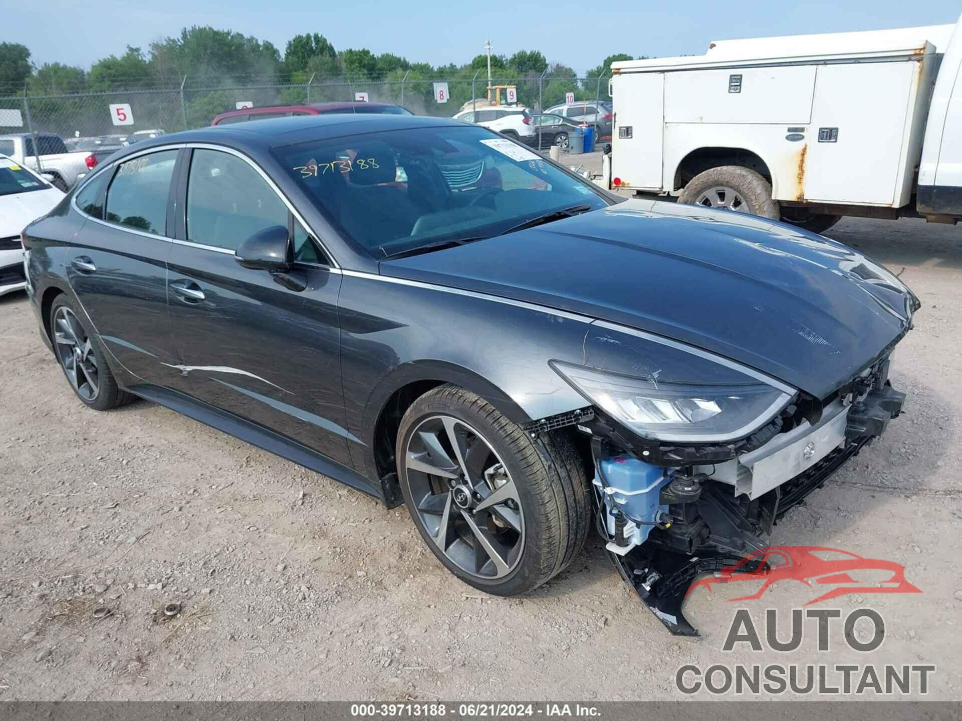 HYUNDAI SONATA 2022 - KMHL44J21NA237666