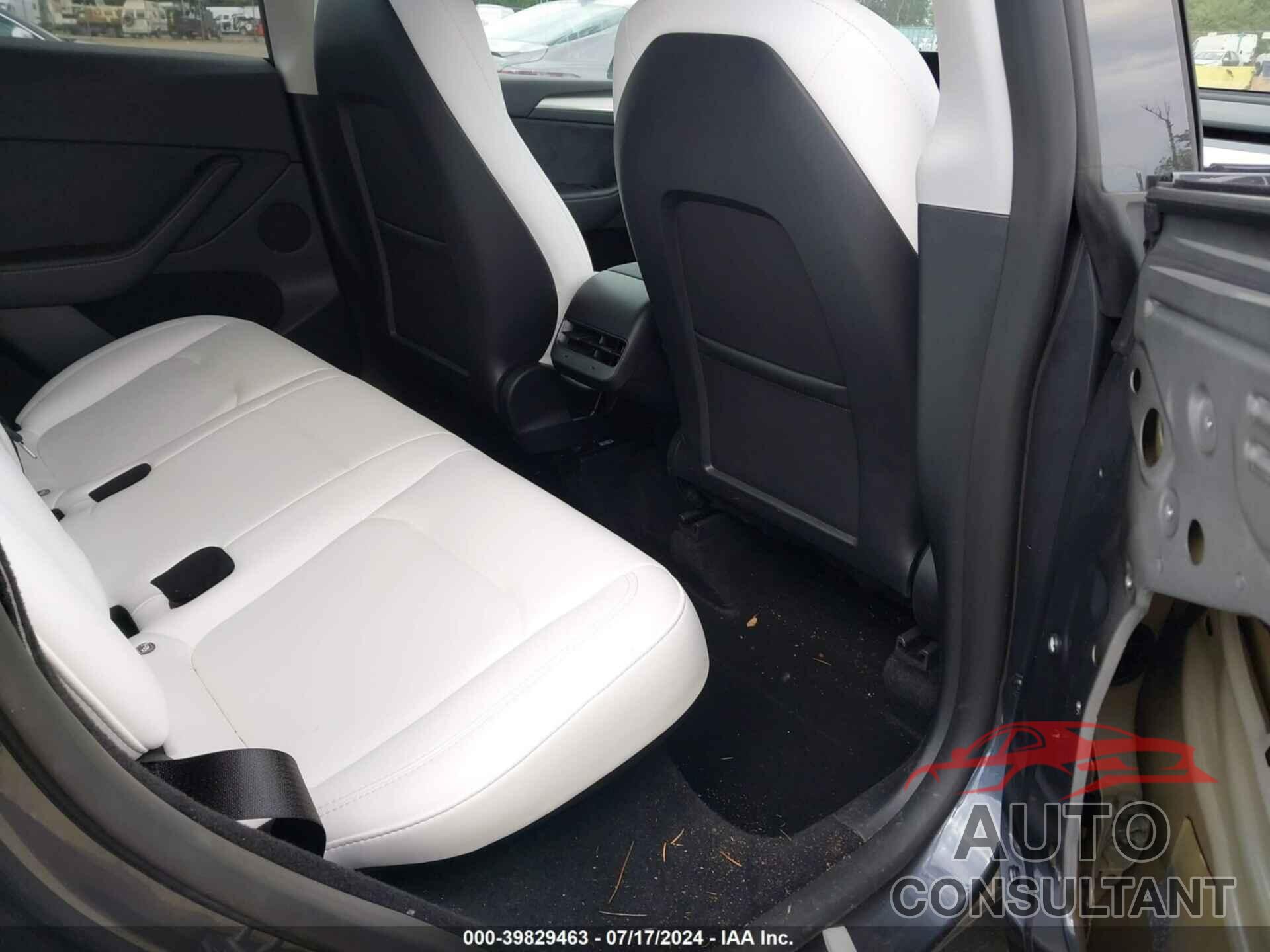 TESLA MODEL Y 2023 - 7SAYGDEF4PF903186