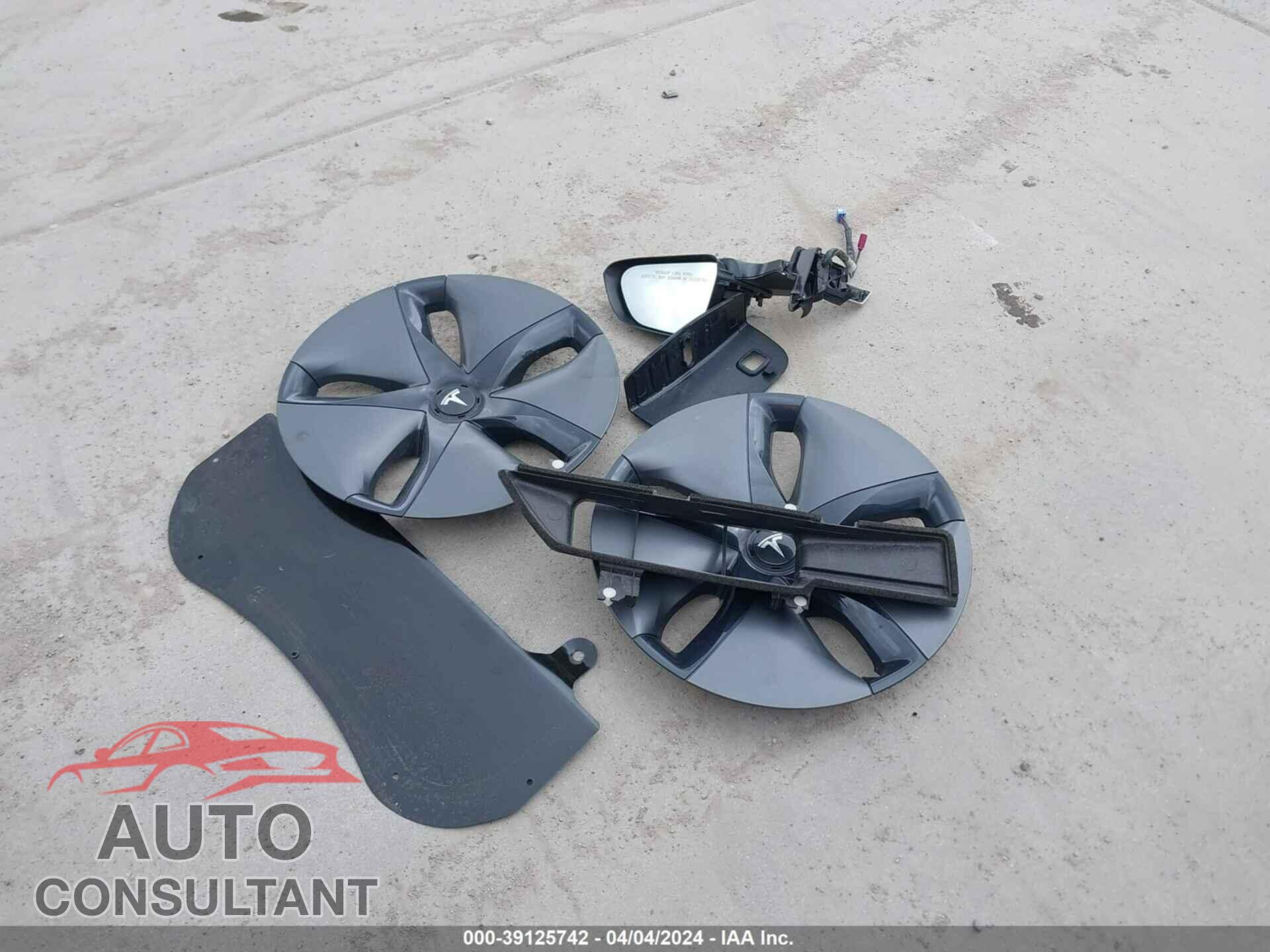 TESLA MODEL 3 2018 - 5YJ3E1EA2JF039925
