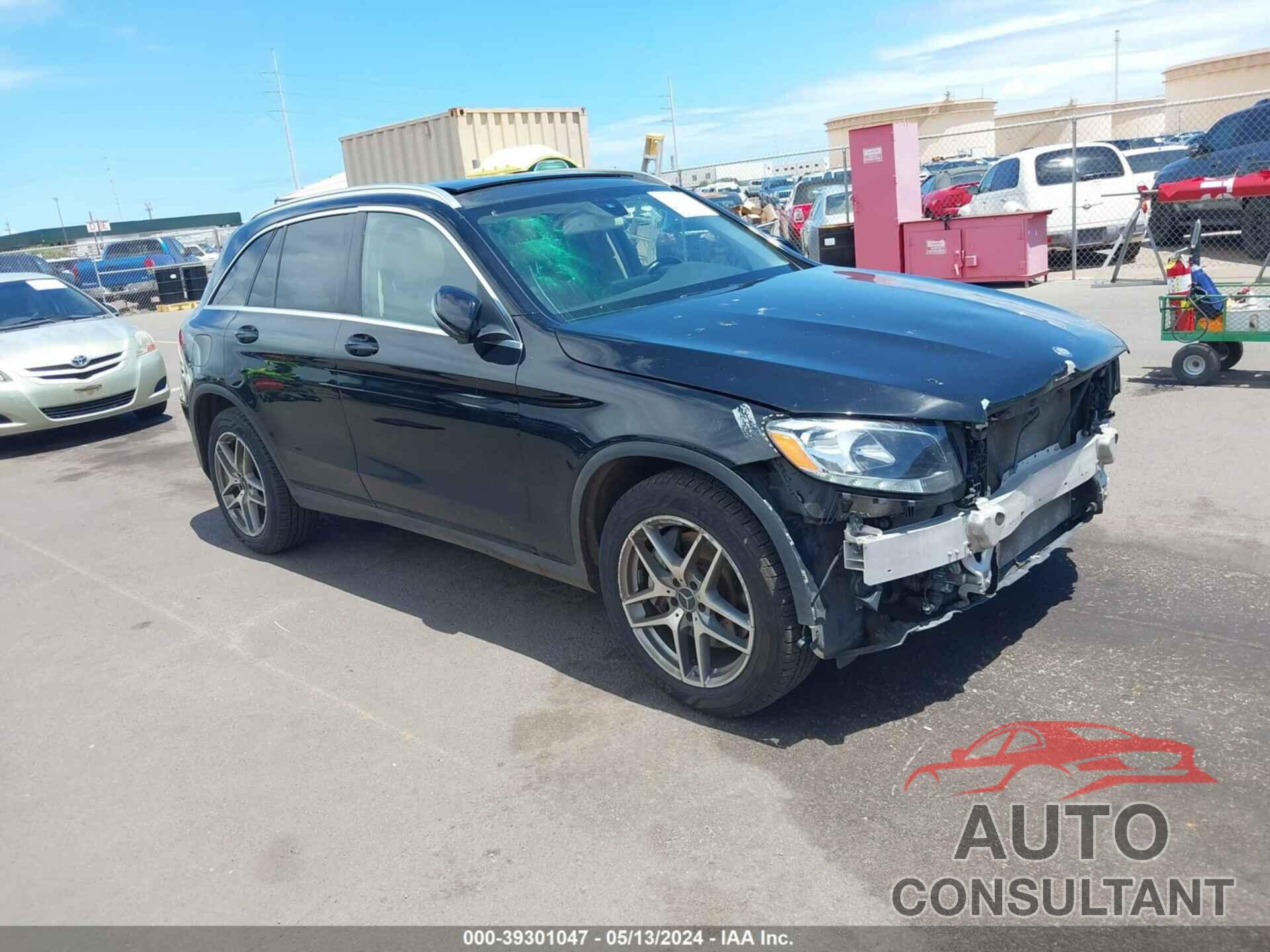 MERCEDES-BENZ GLC 300 2016 - WDC0G4JB9GF078135
