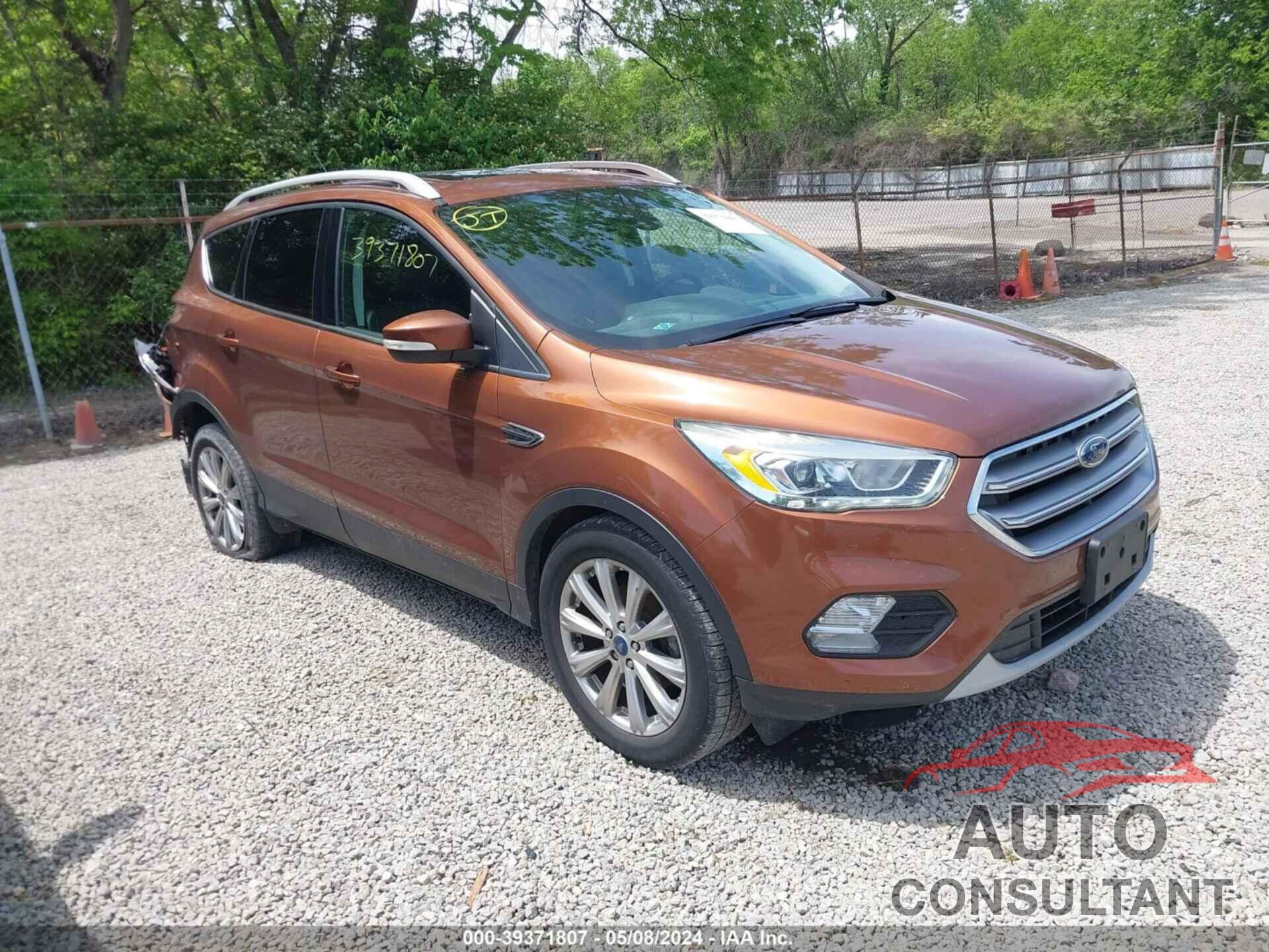 FORD ESCAPE 2017 - 1FMCU0JD4HUD83329