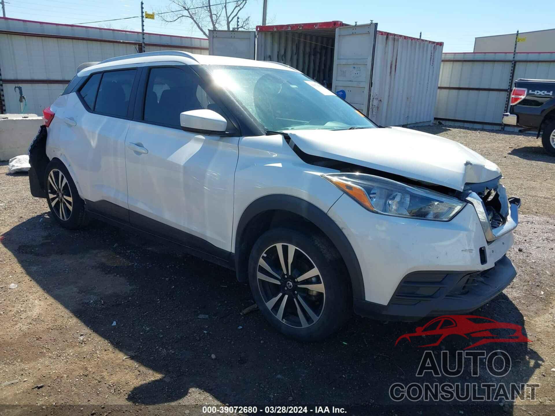 NISSAN KICKS 2018 - 3N1CP5CU1JL538444