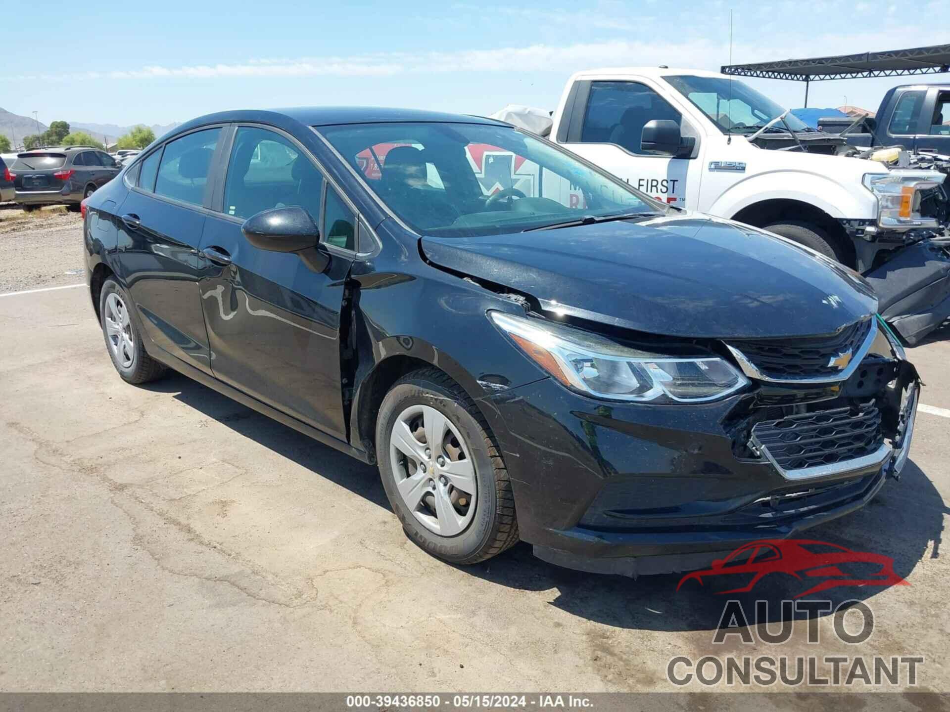 CHEVROLET CRUZE 2018 - 1G1BC5SM7J7195285