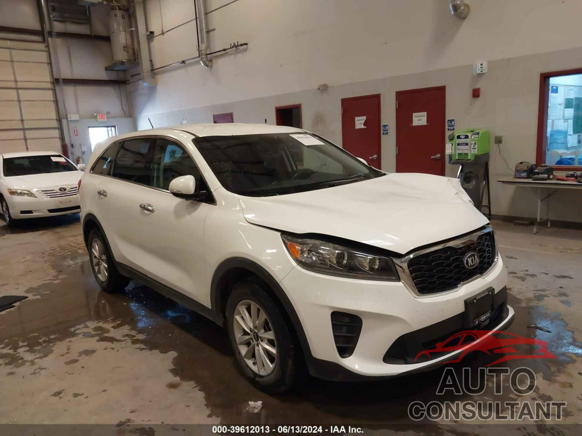 KIA SORENTO 2019 - 5XYPGDA58KG464906