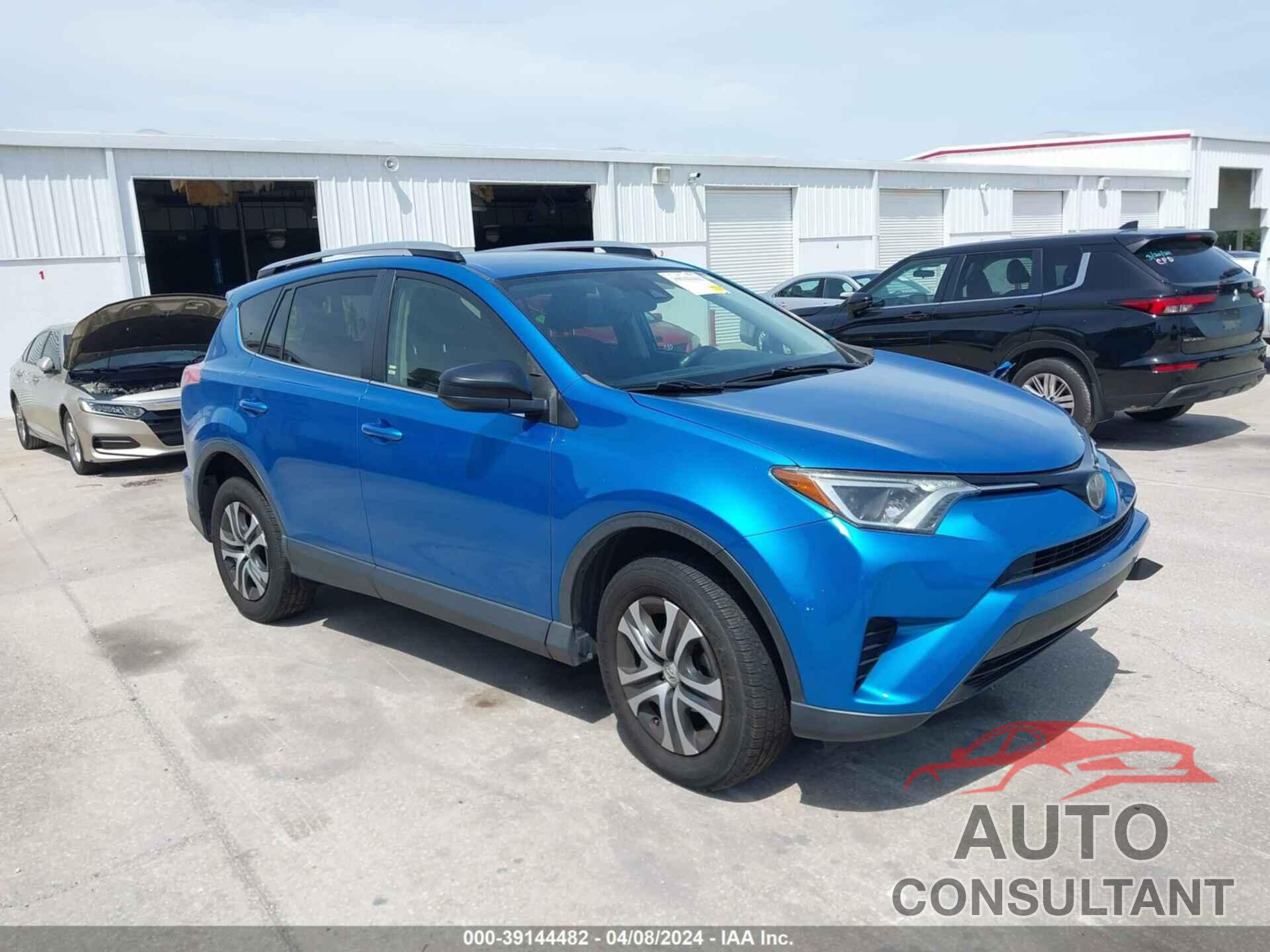 TOYOTA RAV4 2018 - JTMZFREV4JJ207999