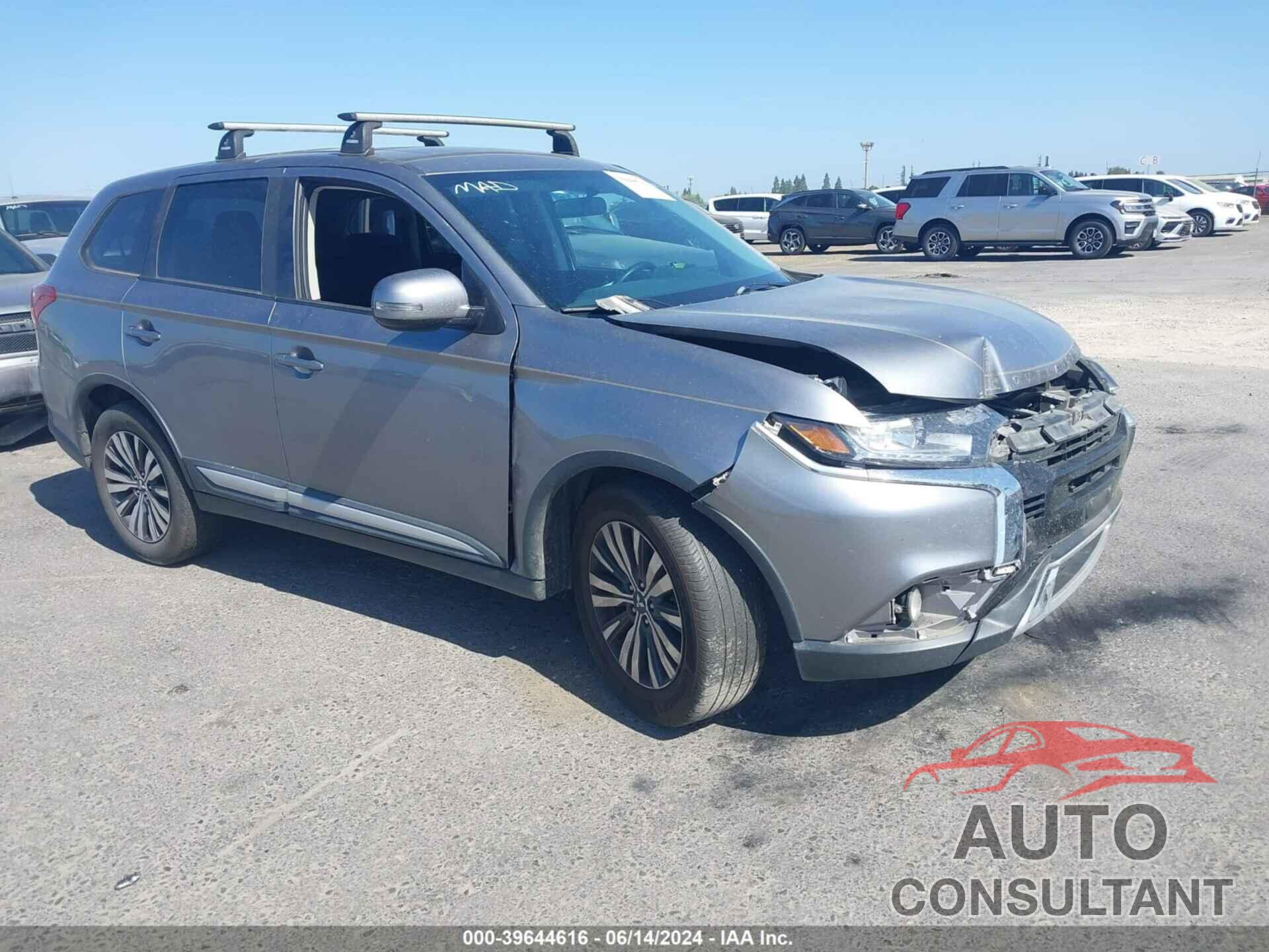 MITSUBISHI OUTLANDER 2019 - JA4AD3A36KZ017381