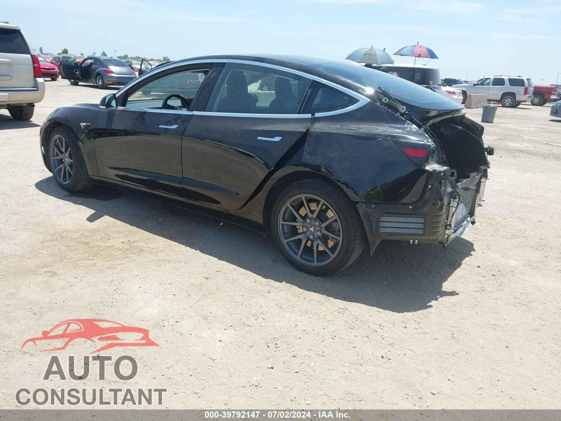 TESLA MODEL 3 2018 - 5YJ3E1EAXJF152148