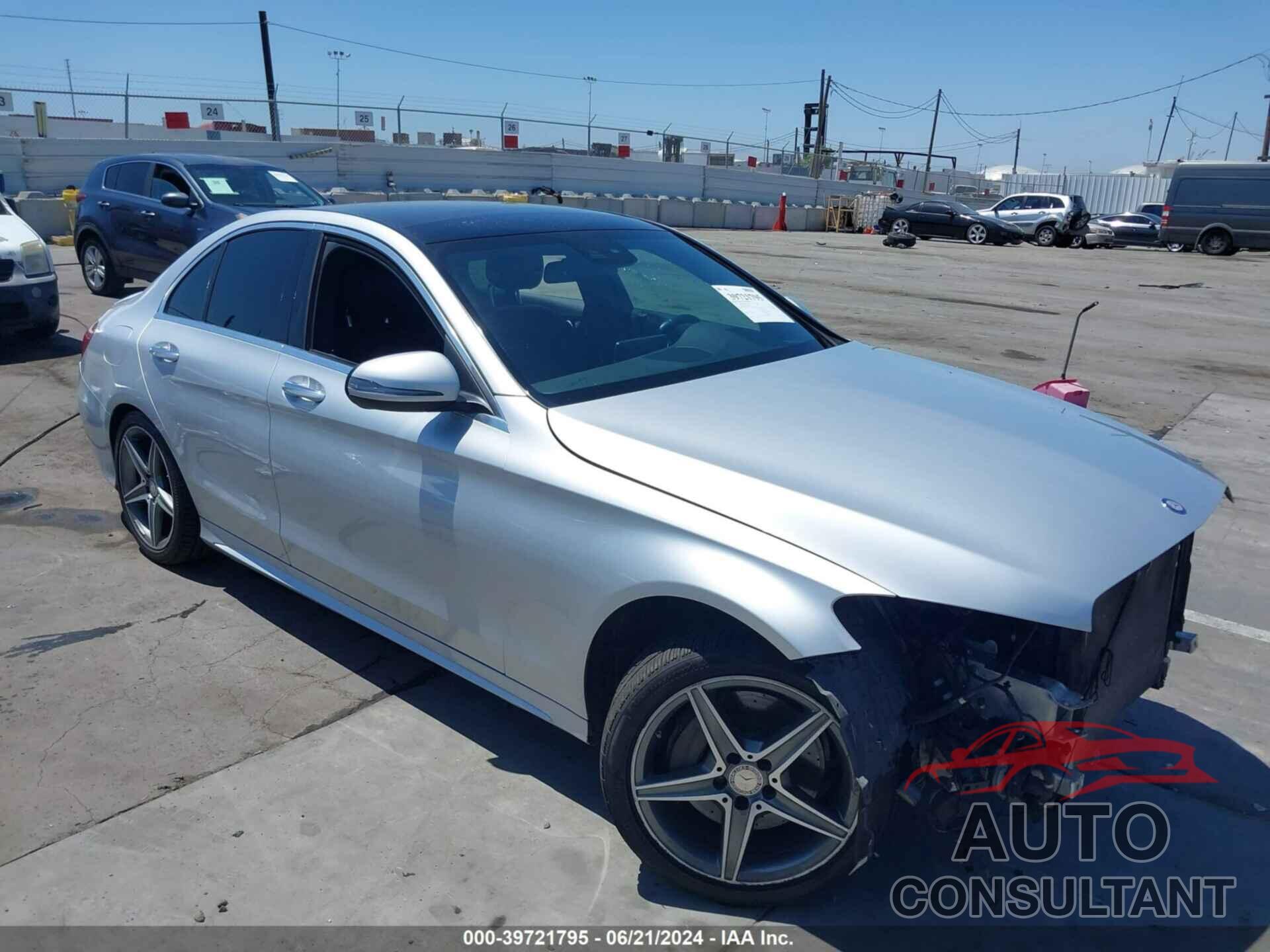 MERCEDES-BENZ C 300 2016 - 55SWF4KB7GU138577