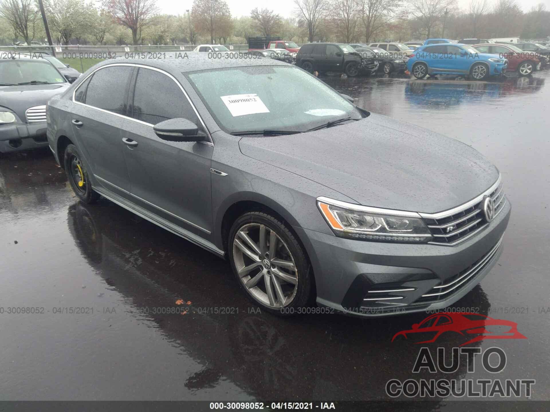 VOLKSWAGEN PASSAT 2017 - 1VWDT7A39HC070050