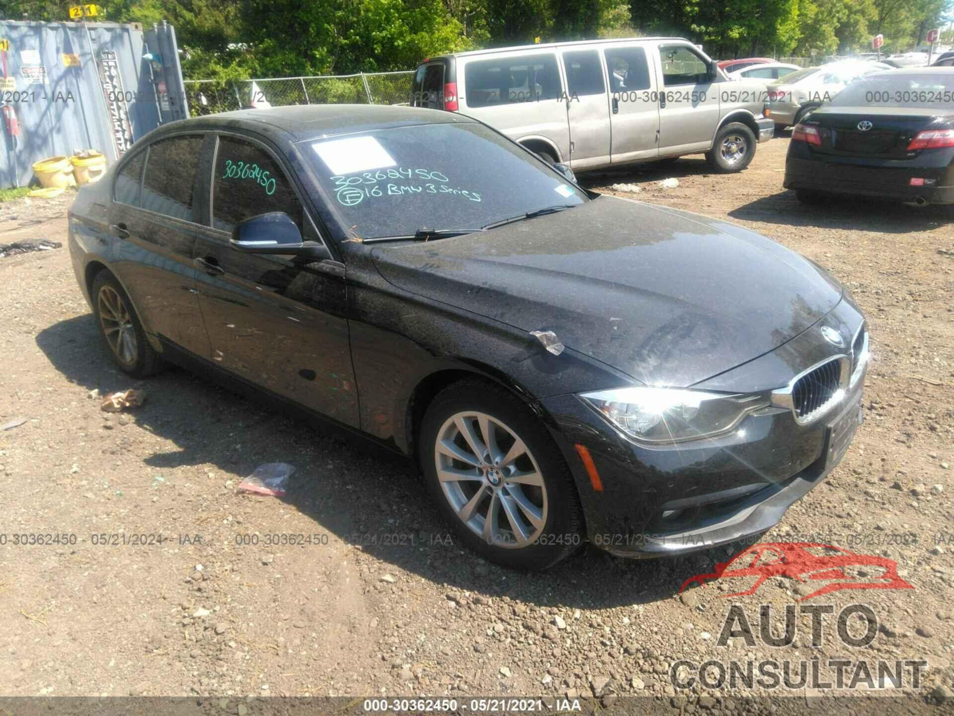 BMW 3 SERIES 2016 - WBA8E5G54GNU21636