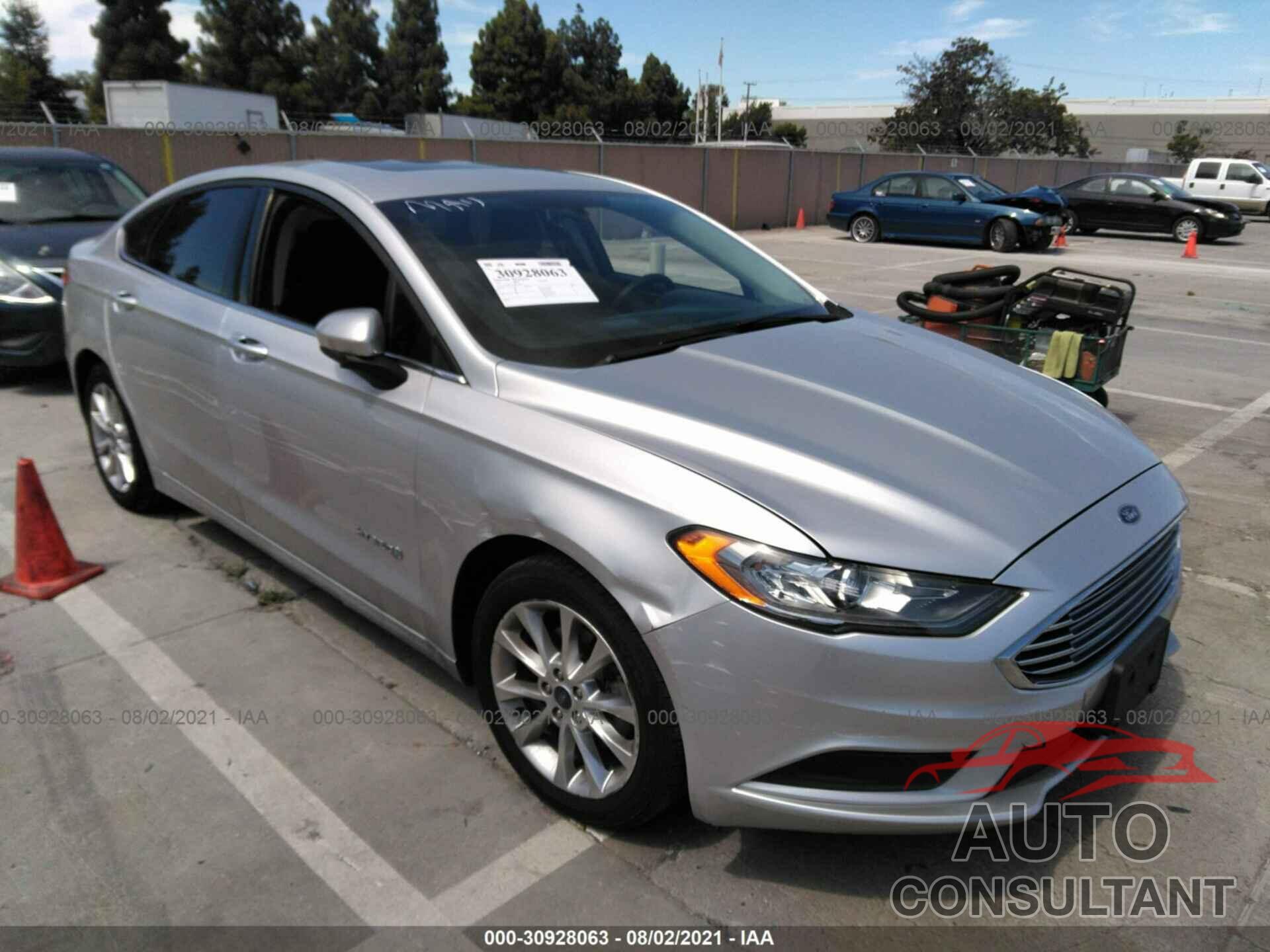 FORD FUSION 2017 - 3FA6P0LU0HR258413