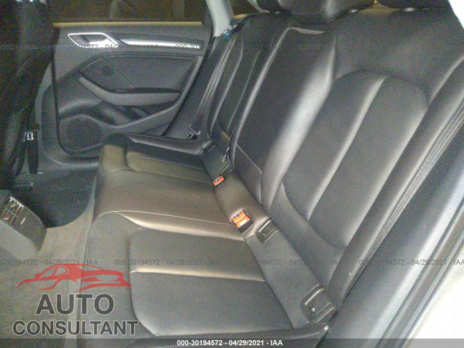 AUDI A3 SEDAN 2017 - WAUB8GFF2H1009727
