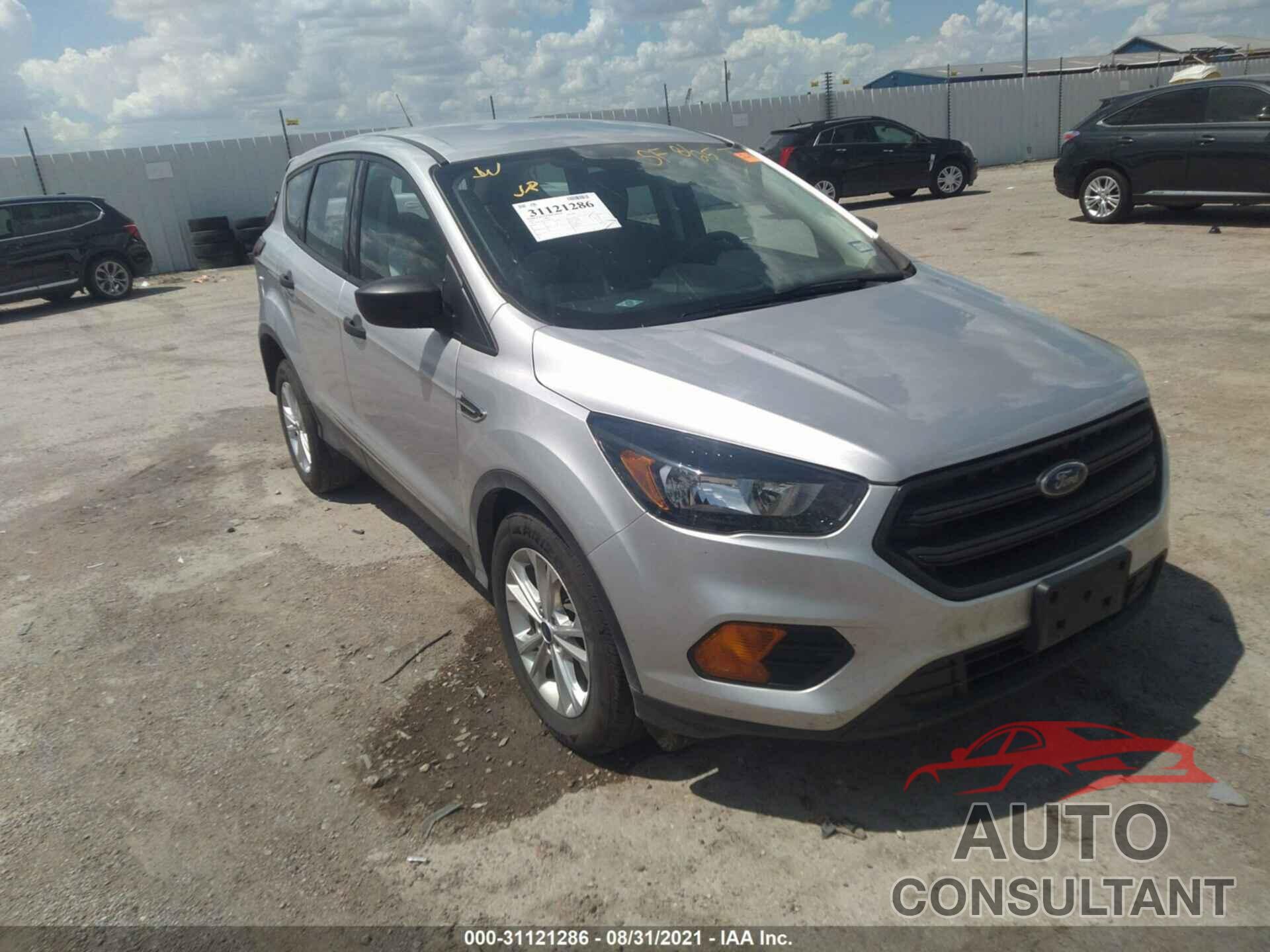 FORD ESCAPE 2019 - 1FMCU0F74KUB01555