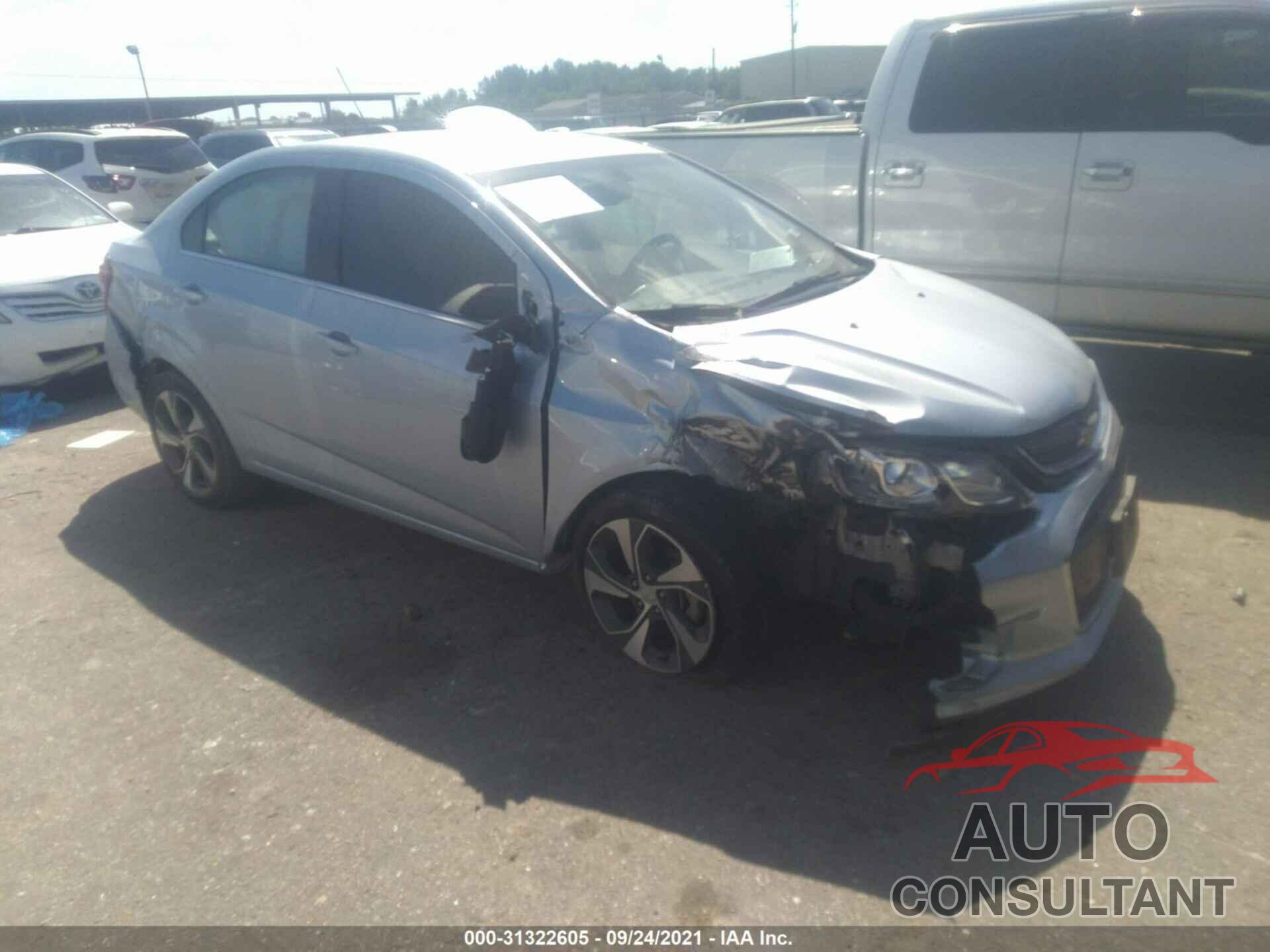 CHEVROLET SONIC 2018 - 1G1JF5SBXJ4136699