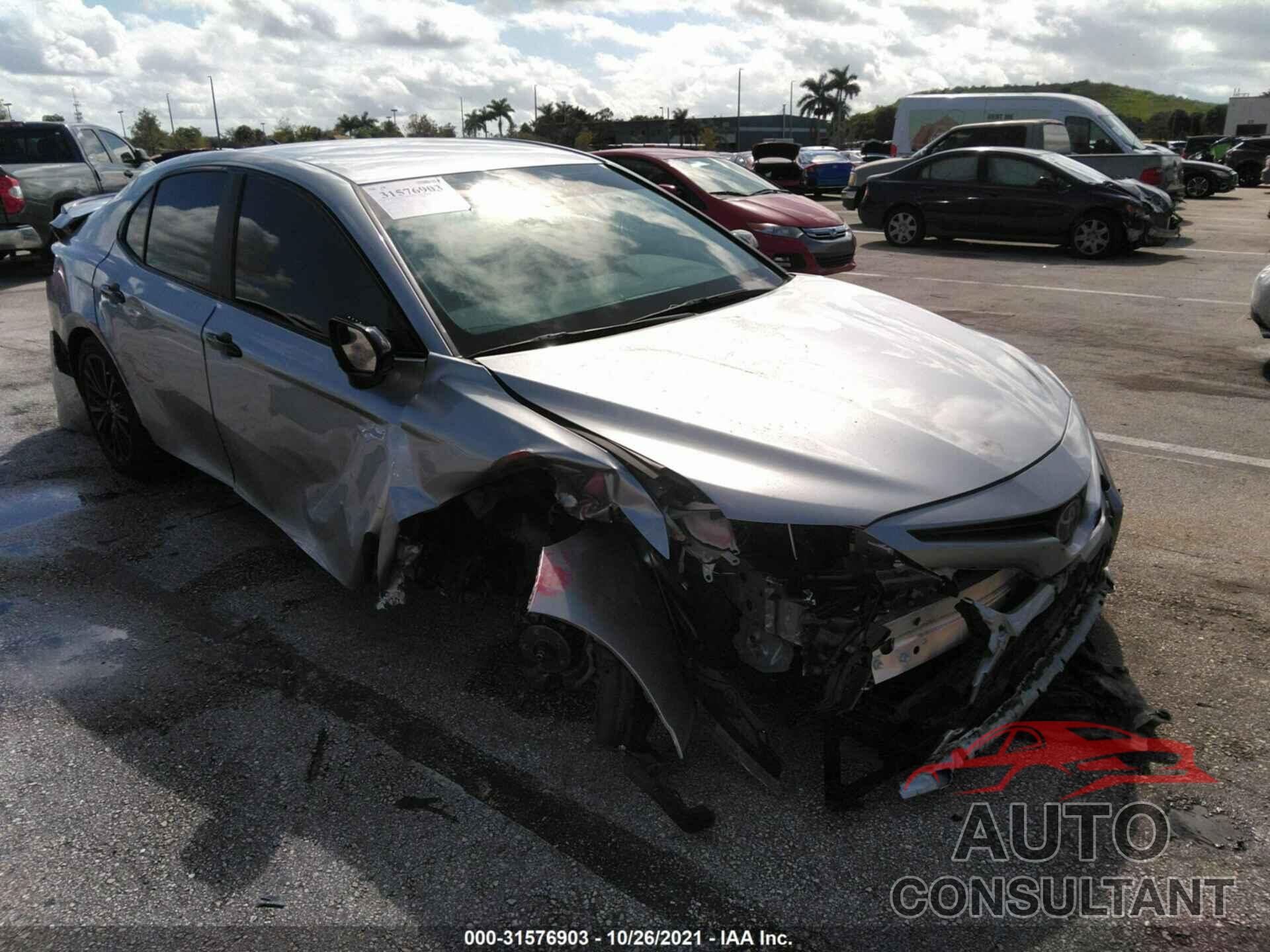 TOYOTA CAMRY 2019 - 4T1B11HKXKU241542
