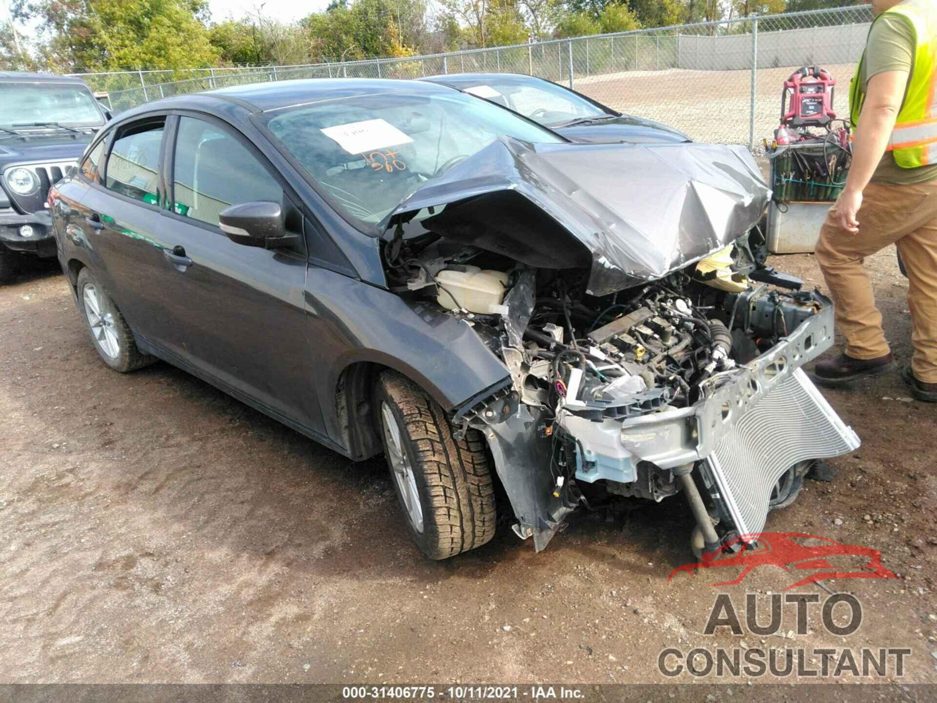 FORD FOCUS 2017 - 1FADP3F26HL243948