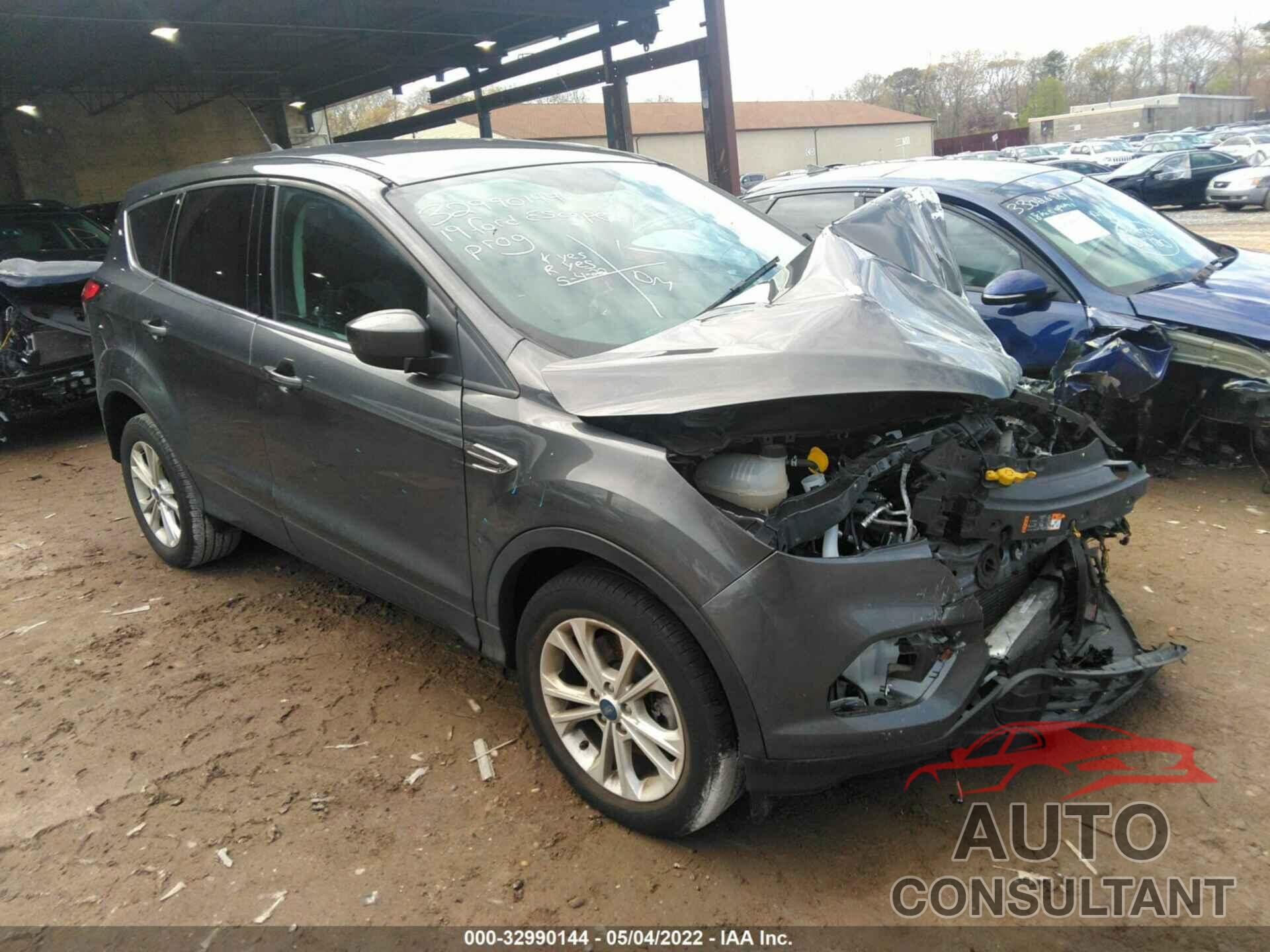 FORD ESCAPE 2019 - 1FMCU9GD8KUB84058