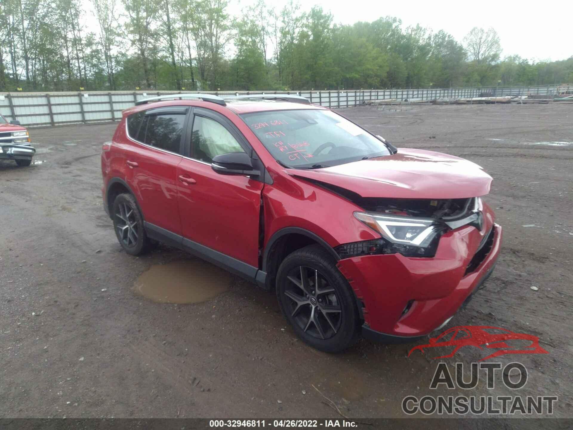 TOYOTA RAV4 2017 - JTMNFREV2HJ141946