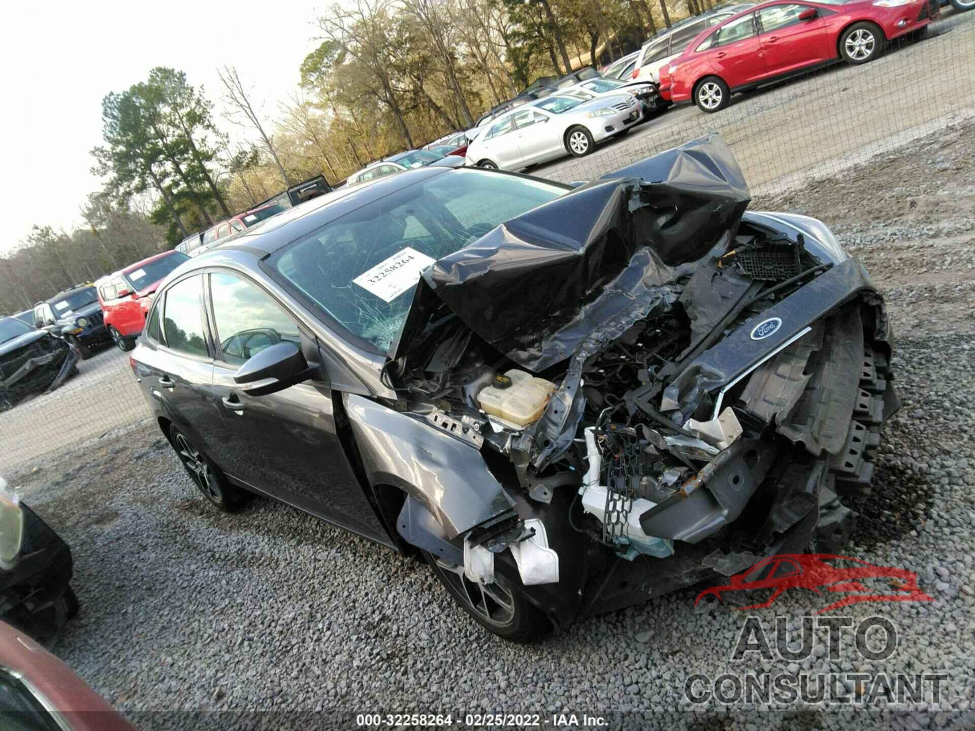 FORD FOCUS 2018 - 1FADP3H28JL242769