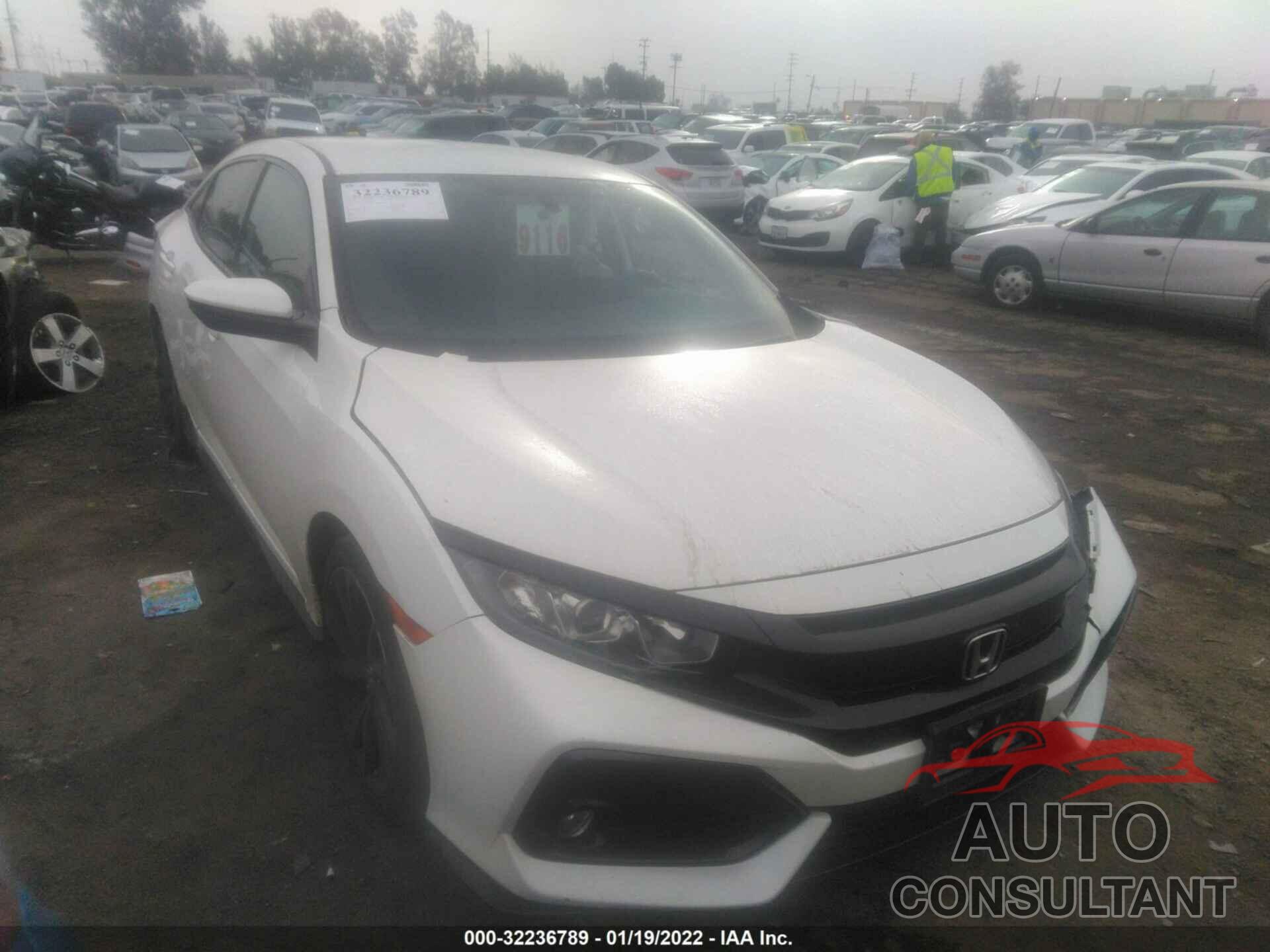 HONDA CIVIC HATCHBACK 2018 - SHHFK7H40JU402431