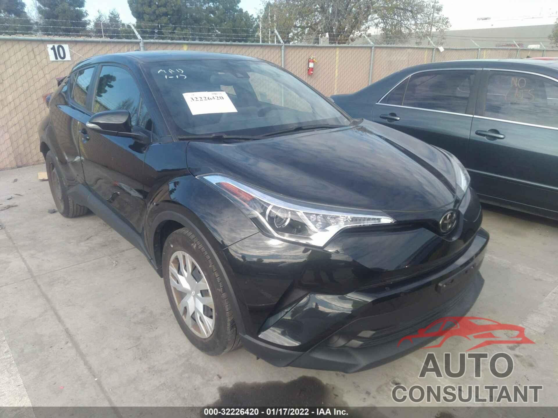 TOYOTA C-HR 2019 - JTNKHMBX0K1028036