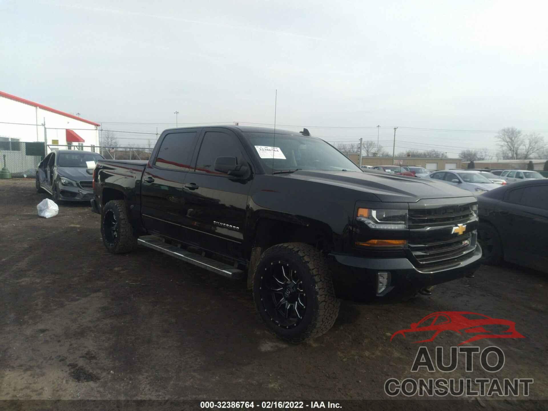 CHEVROLET SILVERADO 1500 2018 - 3GCUKREC5JG198994