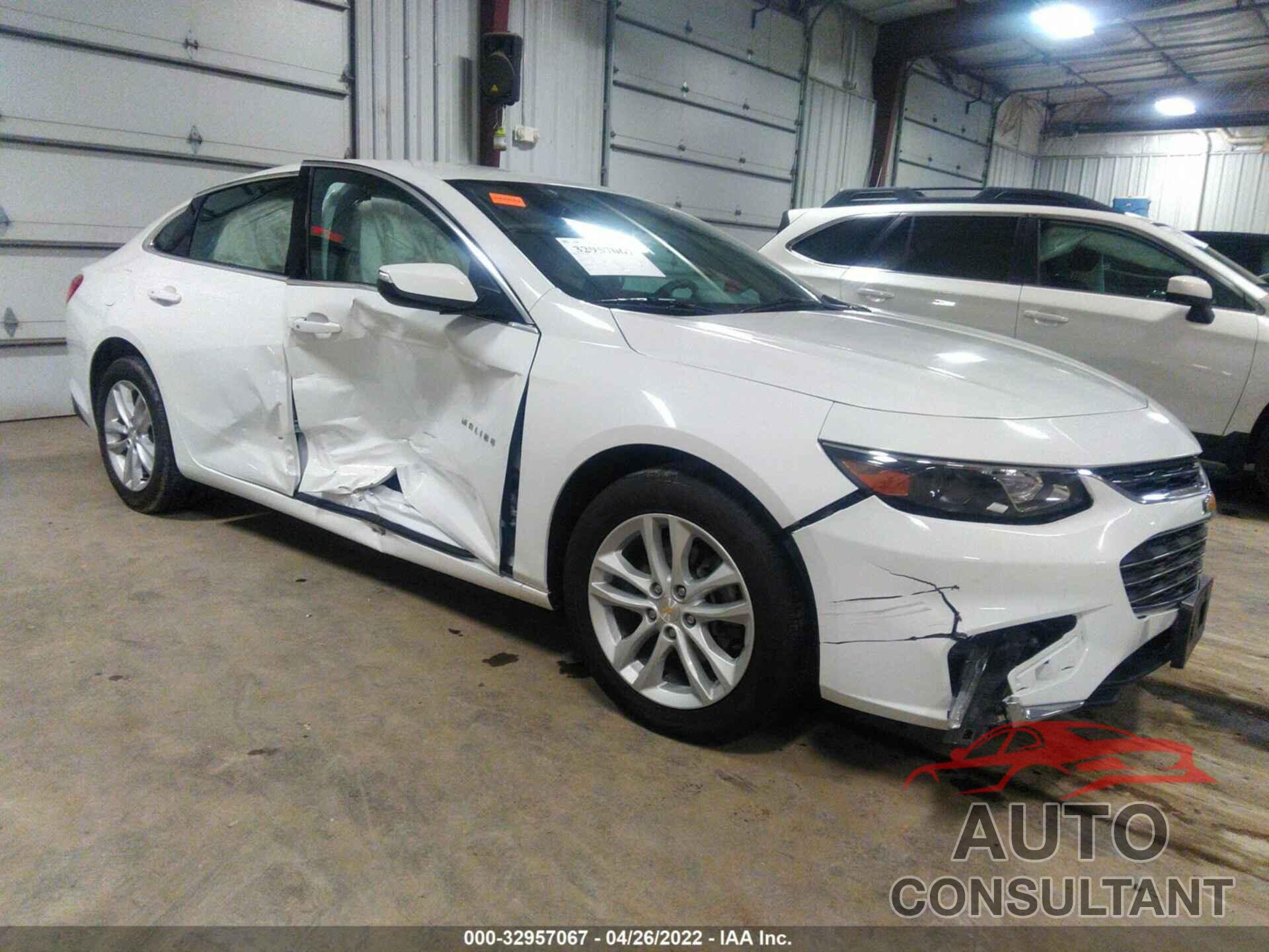 CHEVROLET MALIBU 2018 - 1g1zd5st7jf253551