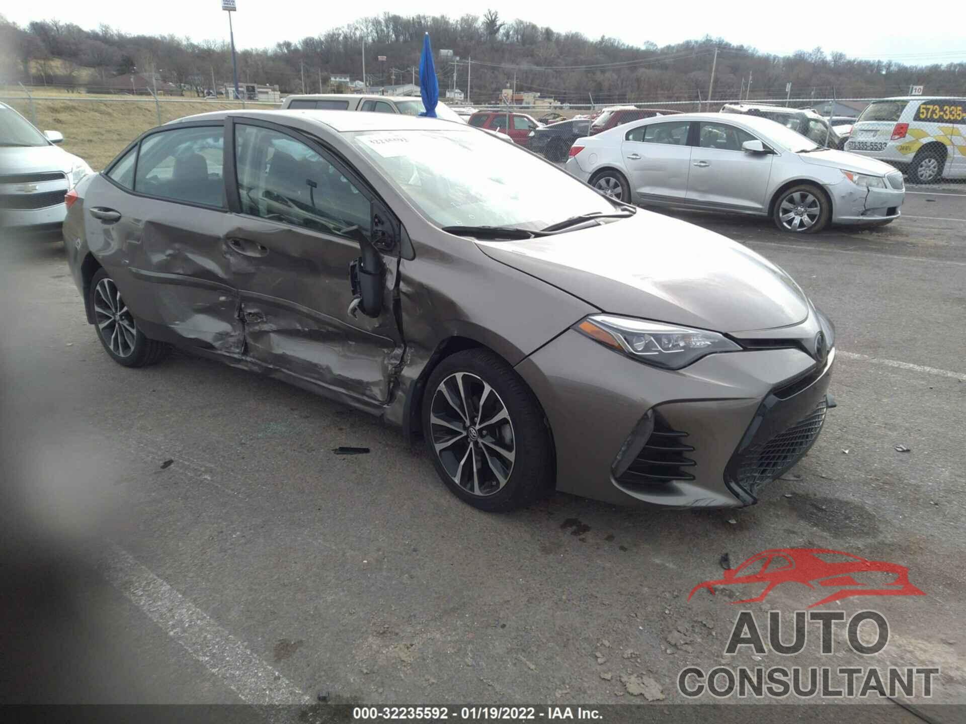 TOYOTA COROLLA 2018 - 5YFBURHE7JP841080