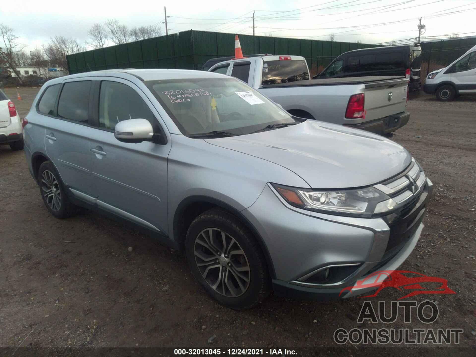 MITSUBISHI OUTLANDER 2016 - JA4AD3A30GZ063490