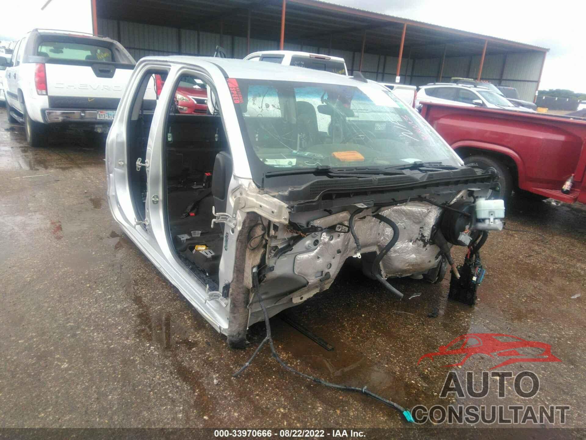 CHEVROLET SILVERADO 1500 2016 - 1GCVKREC8GZ205739